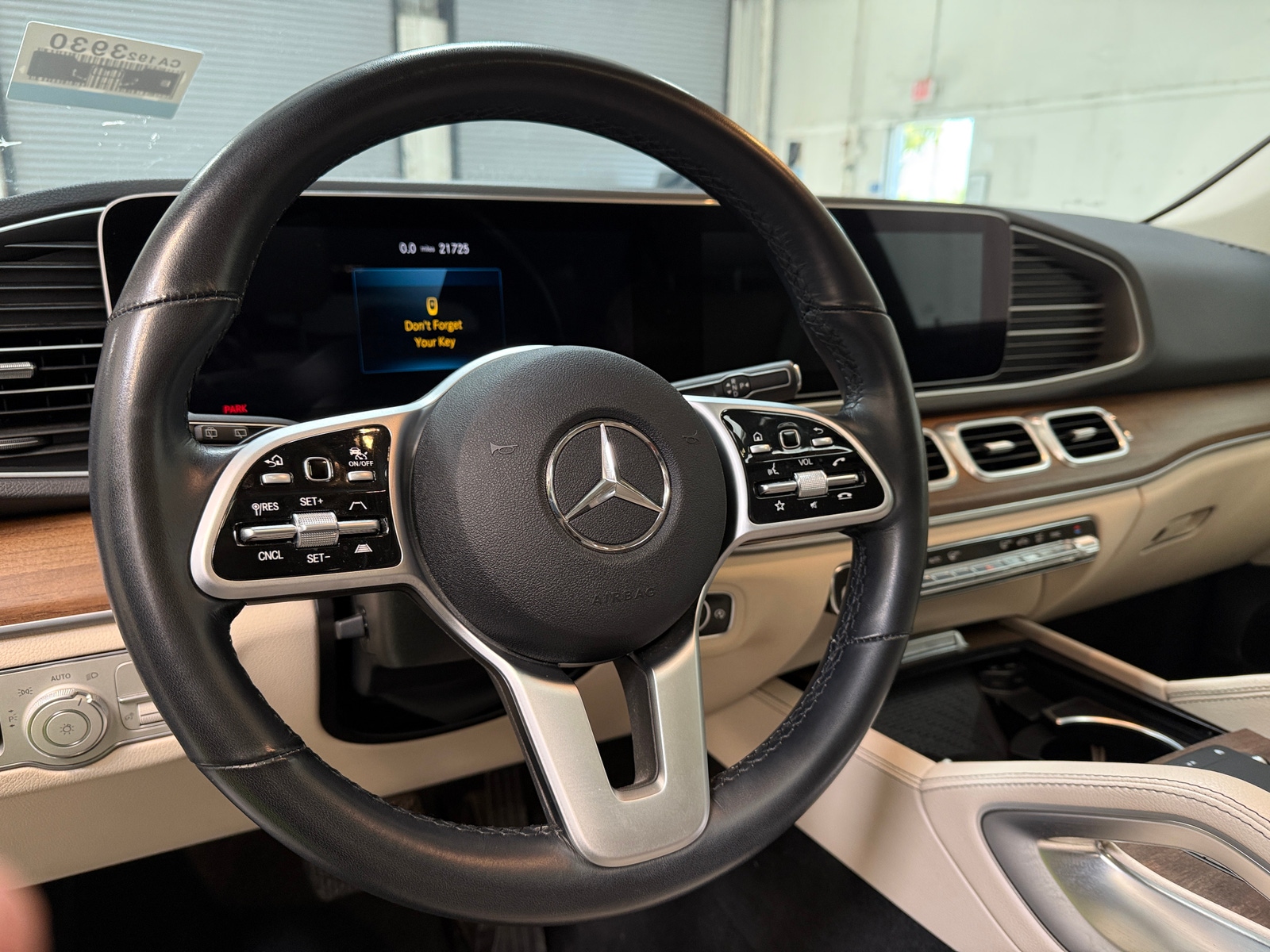 Thumbnail: 2021 Mercedes-Benz GLE - 4