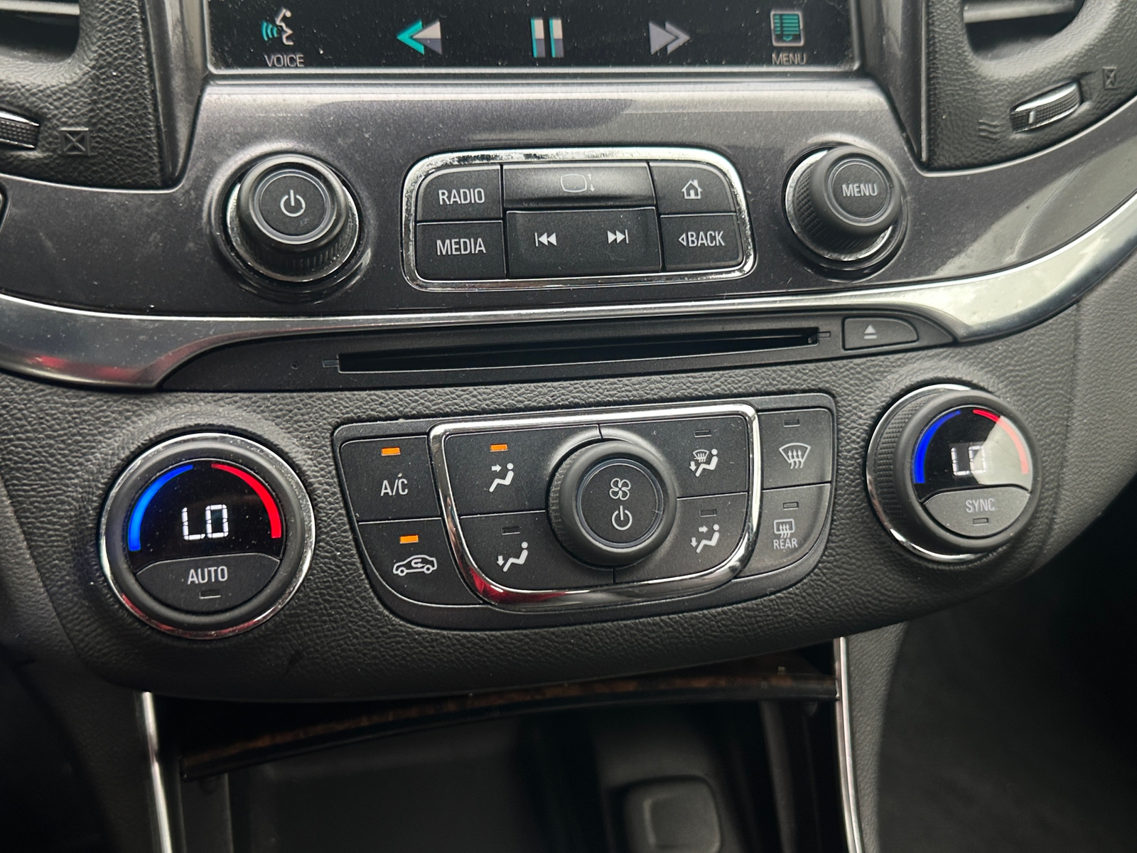 Thumbnail: 2014 Chevrolet Impala - 4