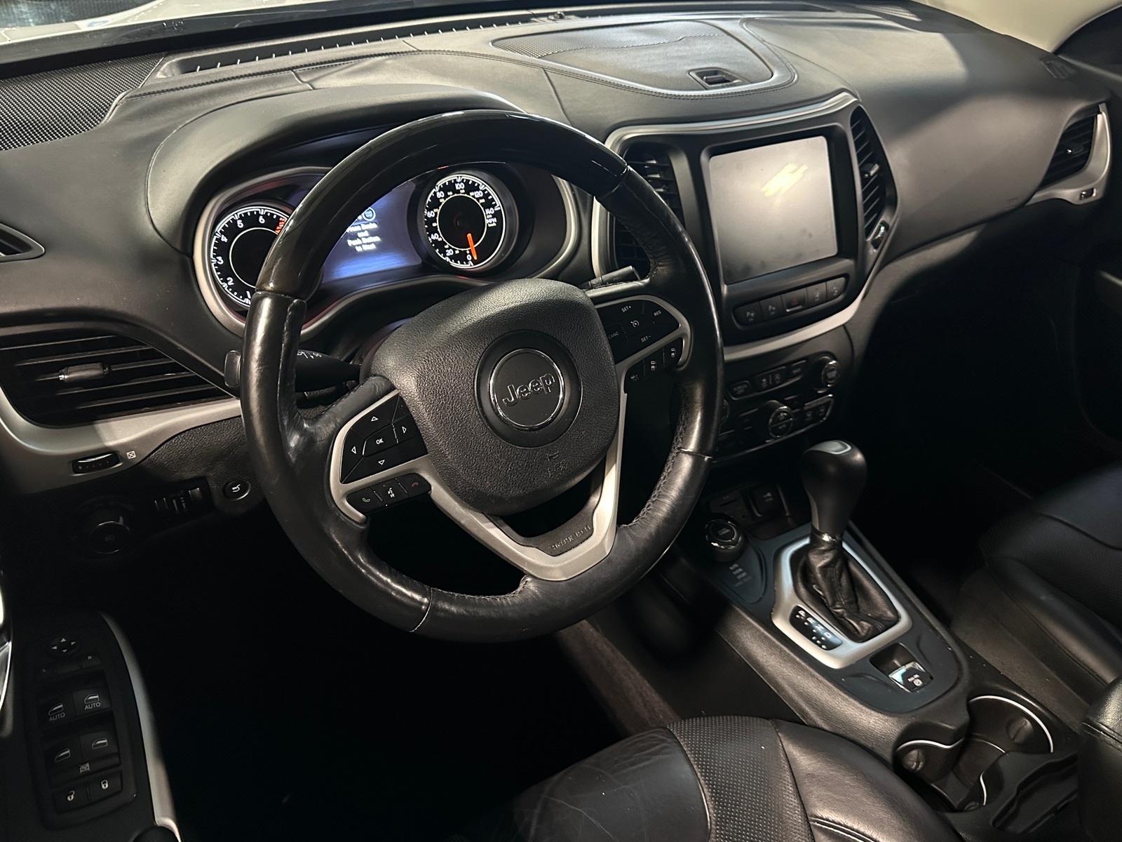 Thumbnail: 2018 Jeep Cherokee - 2