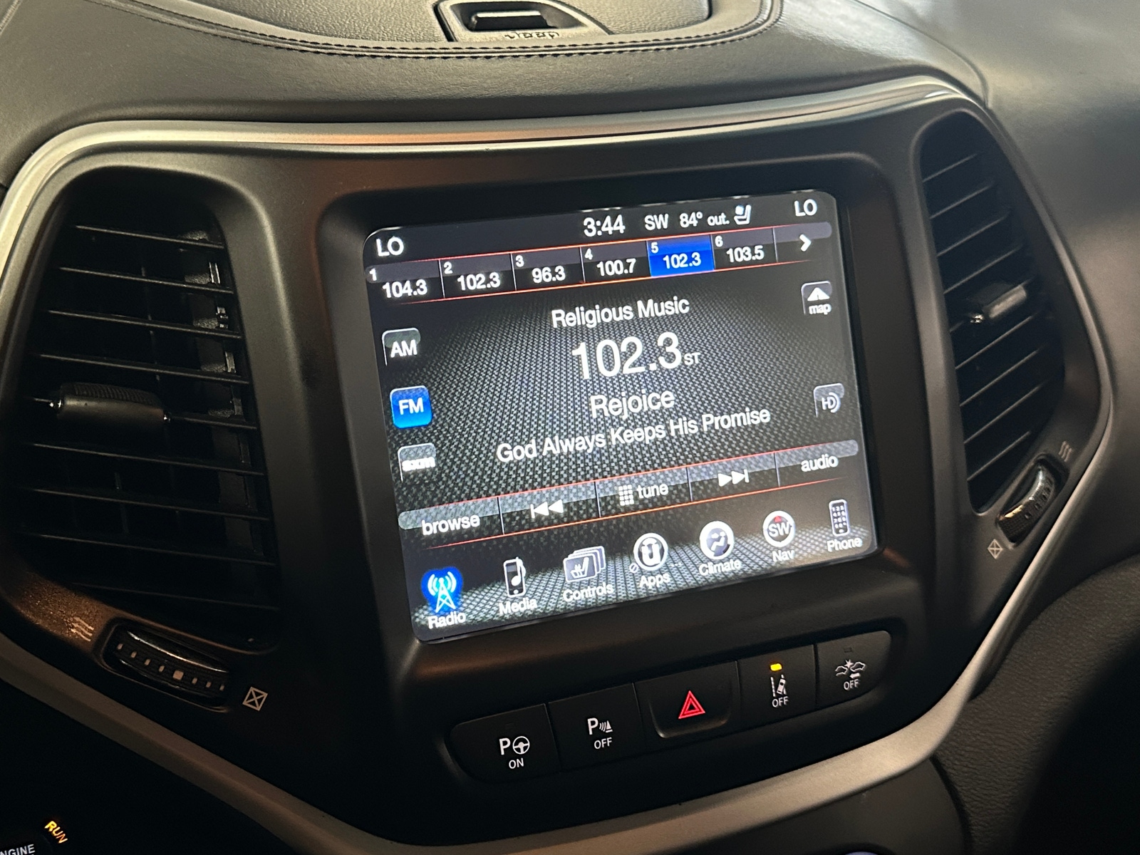 Thumbnail: 2018 Jeep Cherokee - 3