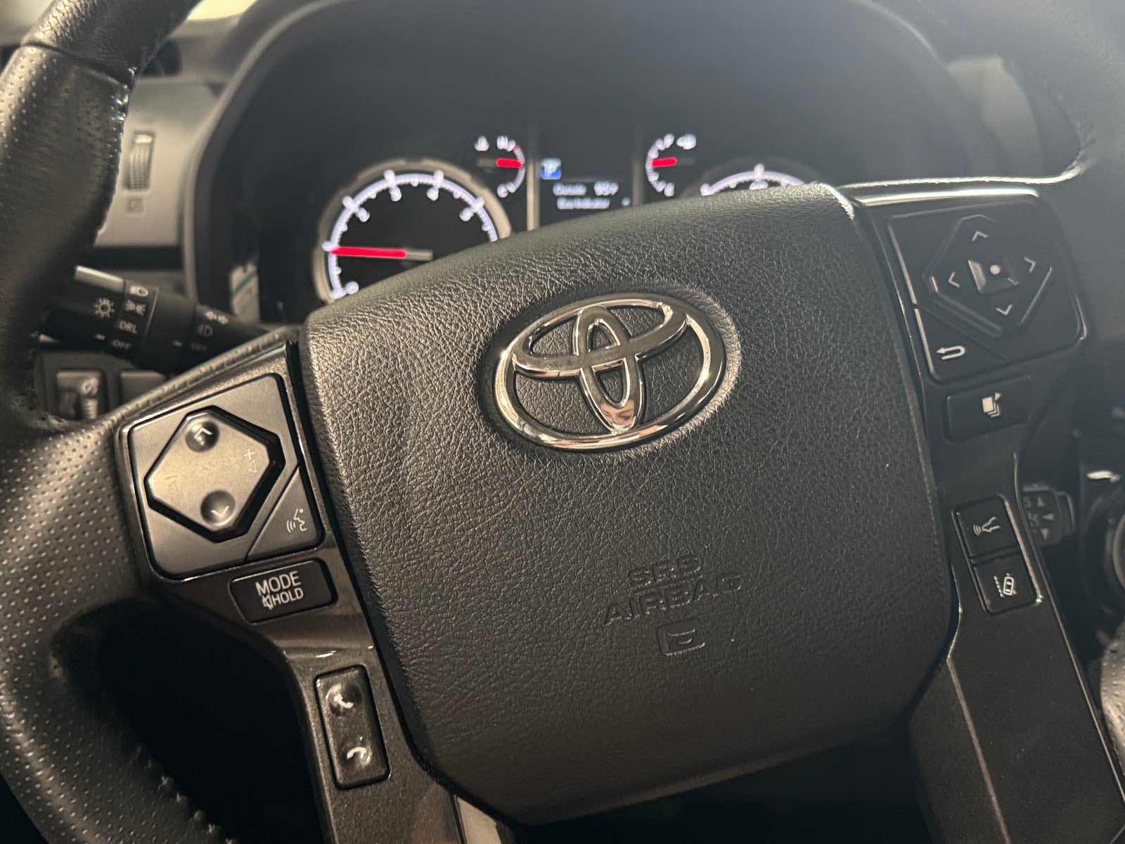 Thumbnail: 2022 Toyota 4Runner - 4