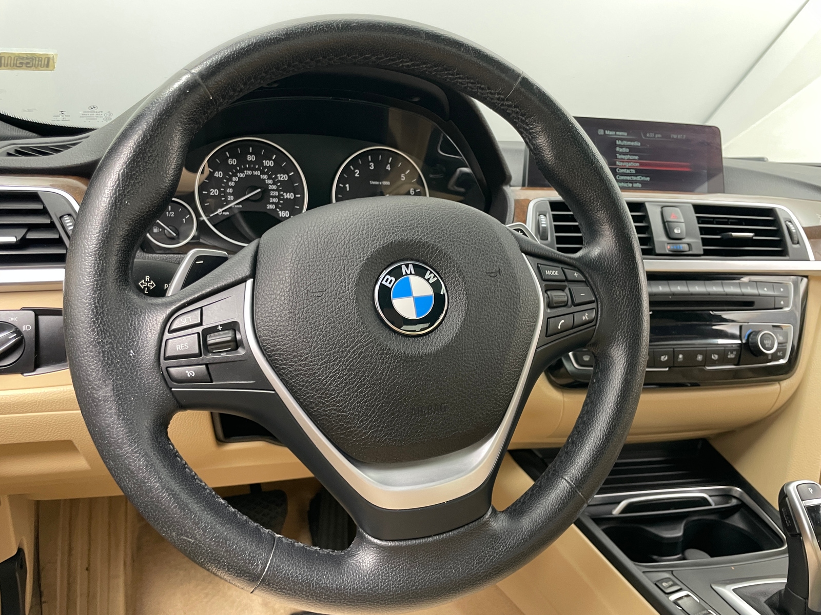 Thumbnail: 2016 BMW 3 Series - 4