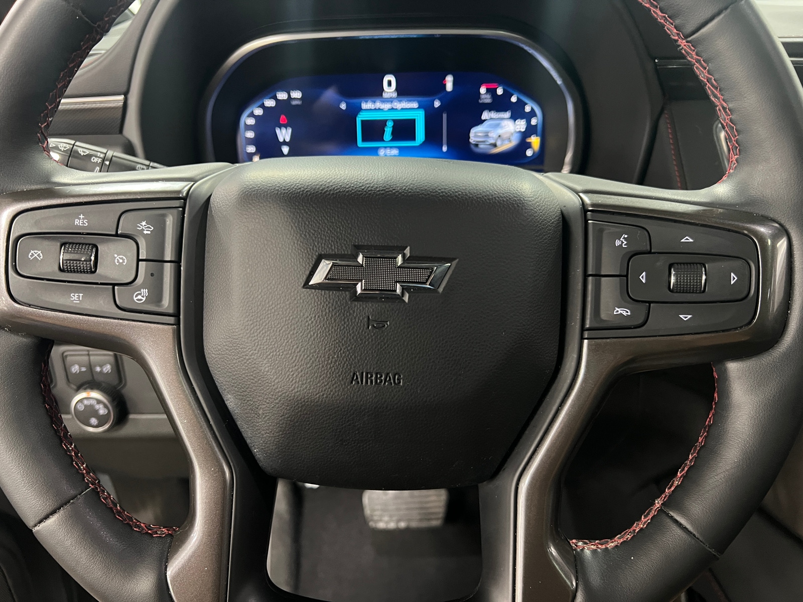 Thumbnail: 2023 Chevrolet Tahoe - 4
