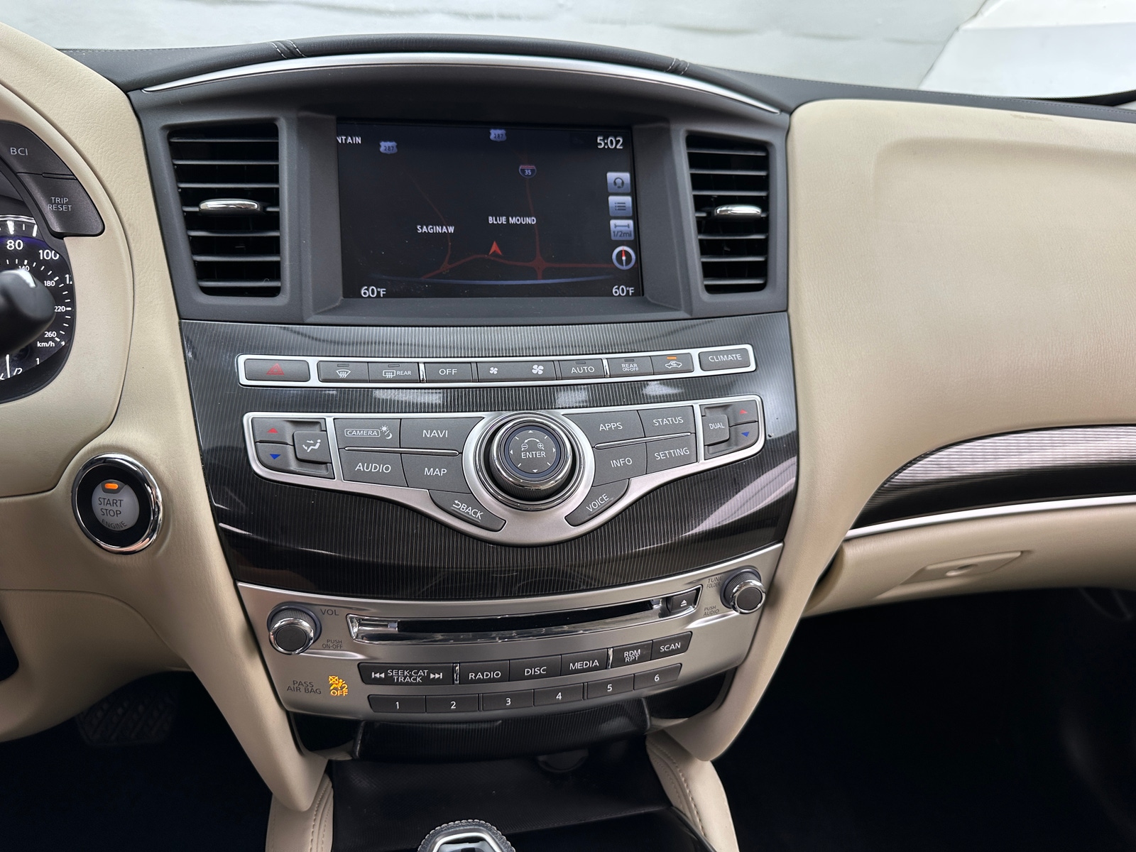 Thumbnail: 2017 INFINITI QX60 - 3
