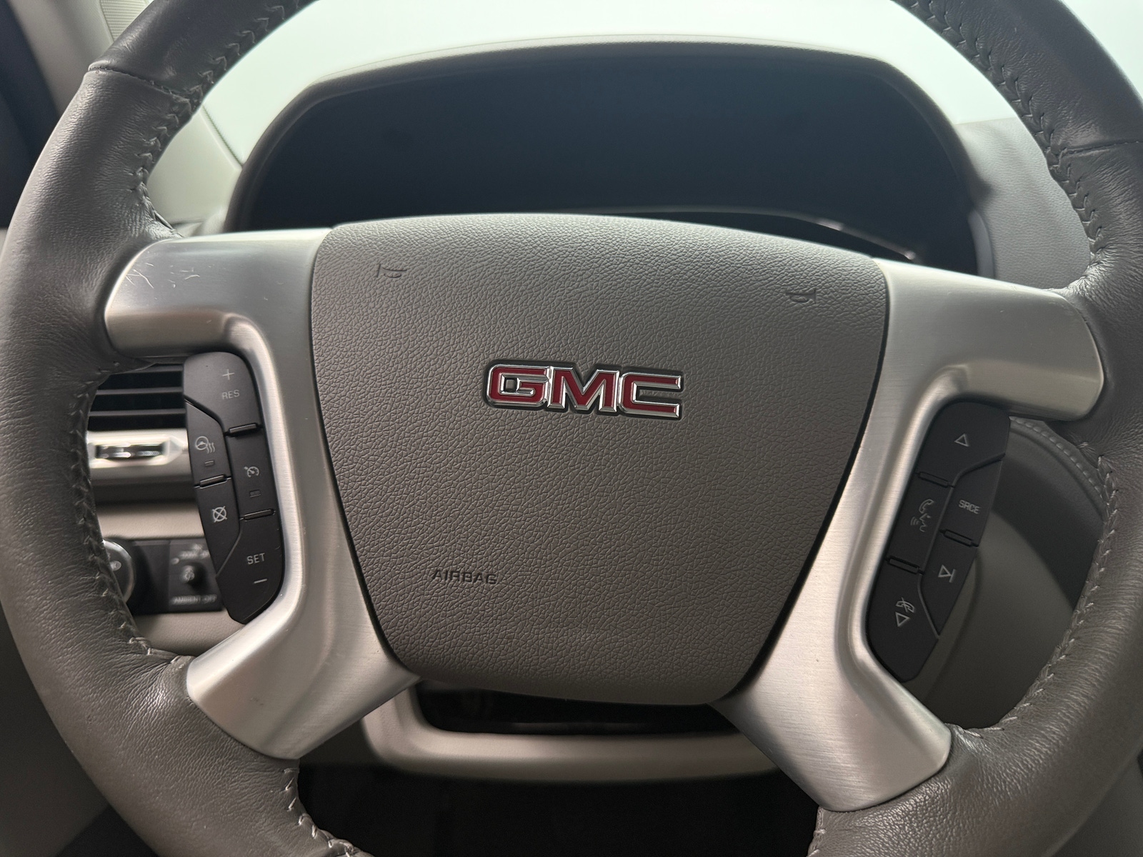 Thumbnail: 2017 GMC Acadia - 4