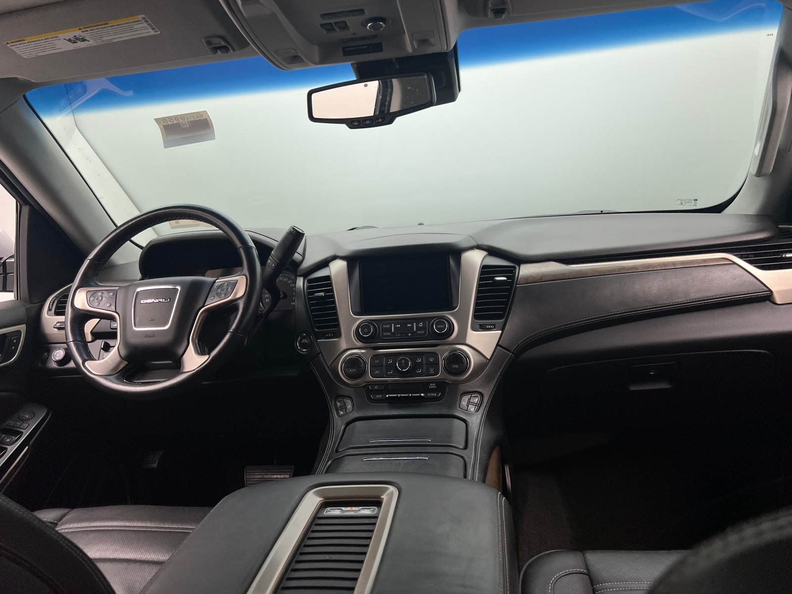 Thumbnail: 2018 GMC Yukon - 2