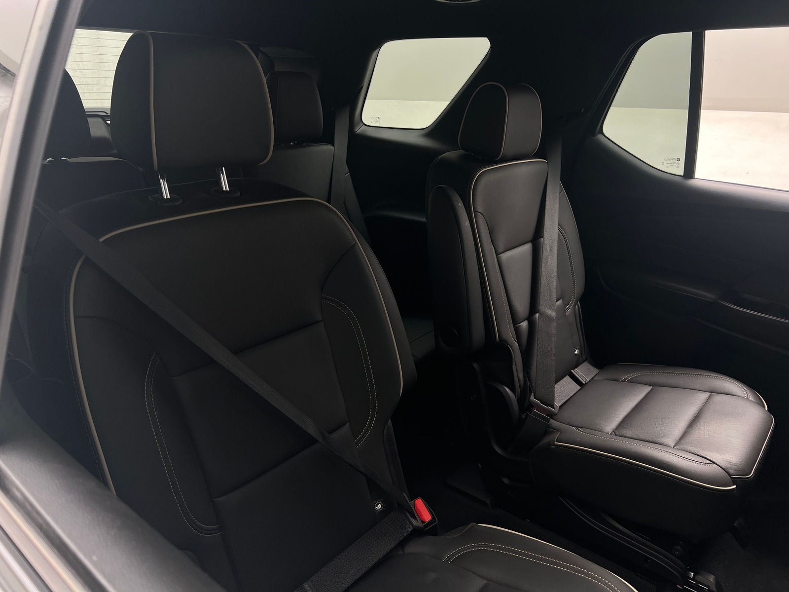 Thumbnail: 2023 Chevrolet Traverse - 6