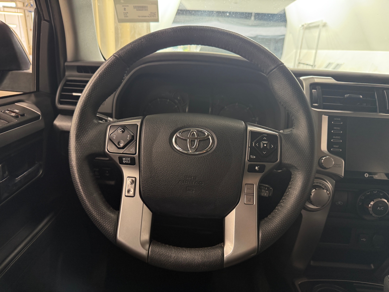Thumbnail: 2022 Toyota 4Runner - 4