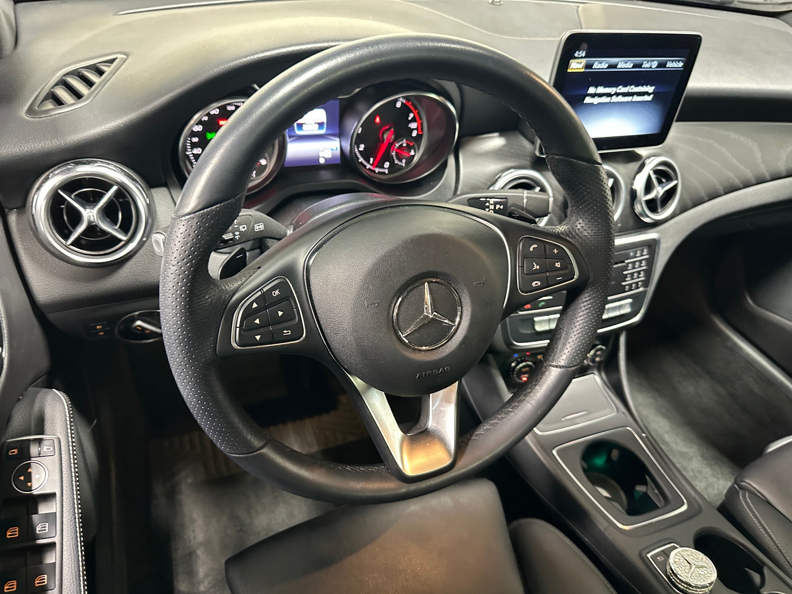Thumbnail: 2019 Mercedes-Benz GLA - 4