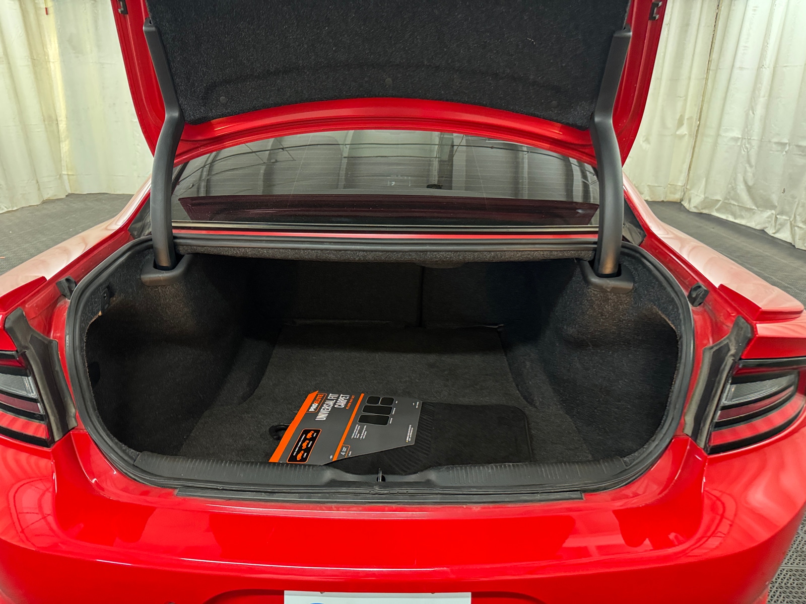 Thumbnail: 2019 Dodge Charger - 7