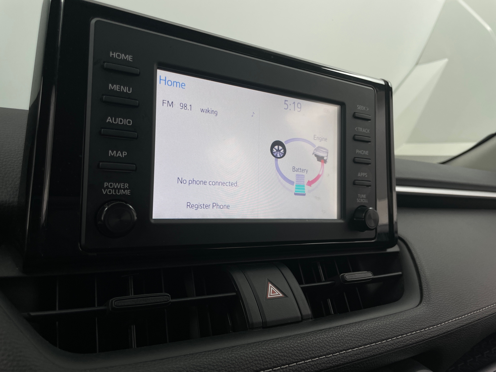 Thumbnail: 2019 Toyota RAV4 - 4