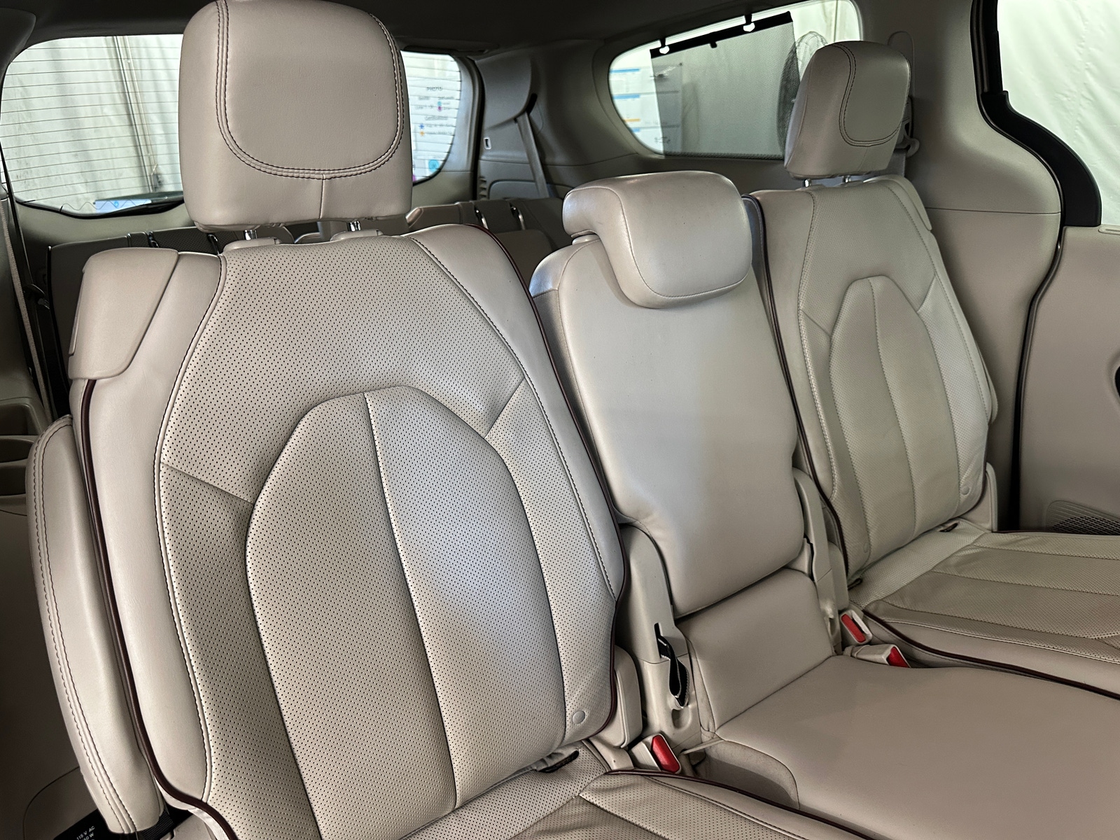 Thumbnail: 2017 Chrysler Pacifica - 5