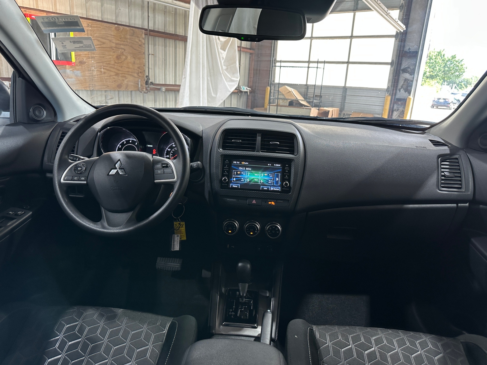 Thumbnail: 2024 Mitsubishi Outlander Sport - 3