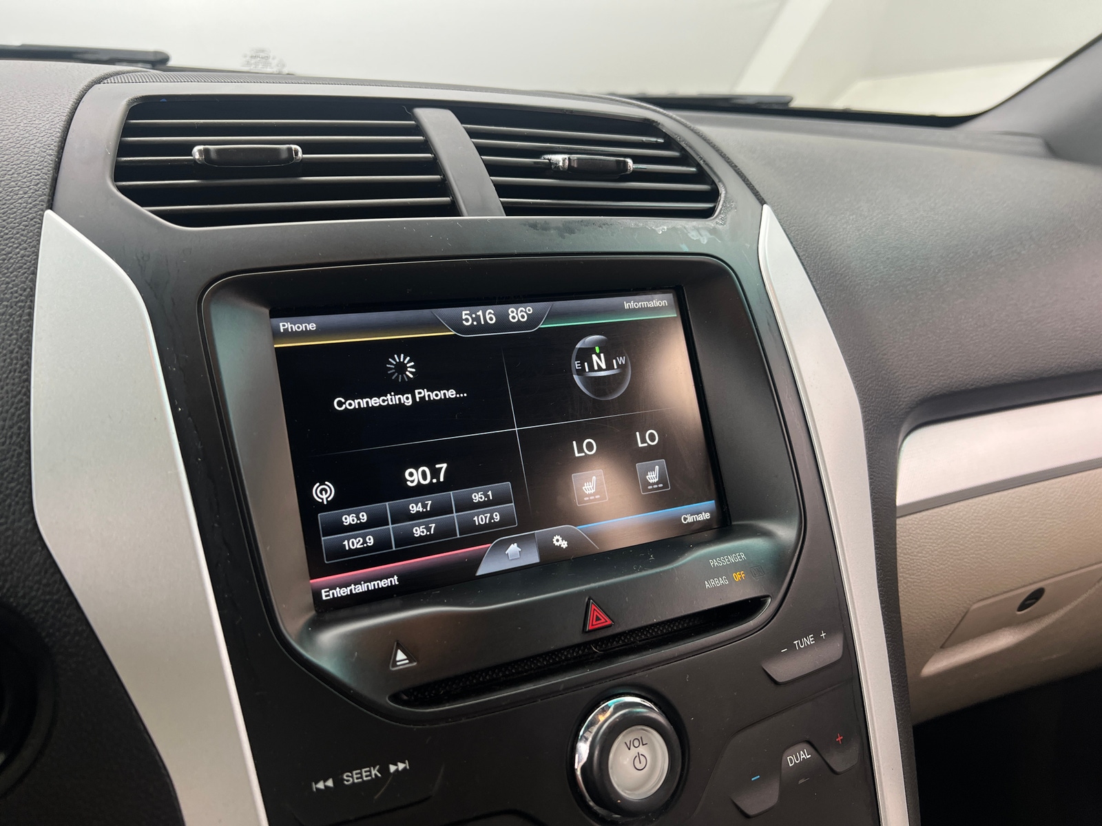 Thumbnail: 2014 Ford Explorer - 3