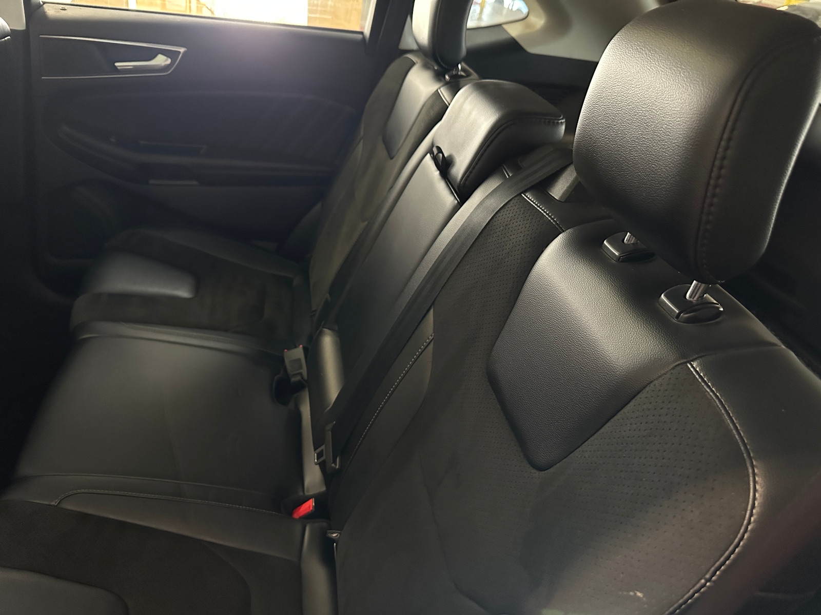 Thumbnail: 2016 Ford Edge - 5