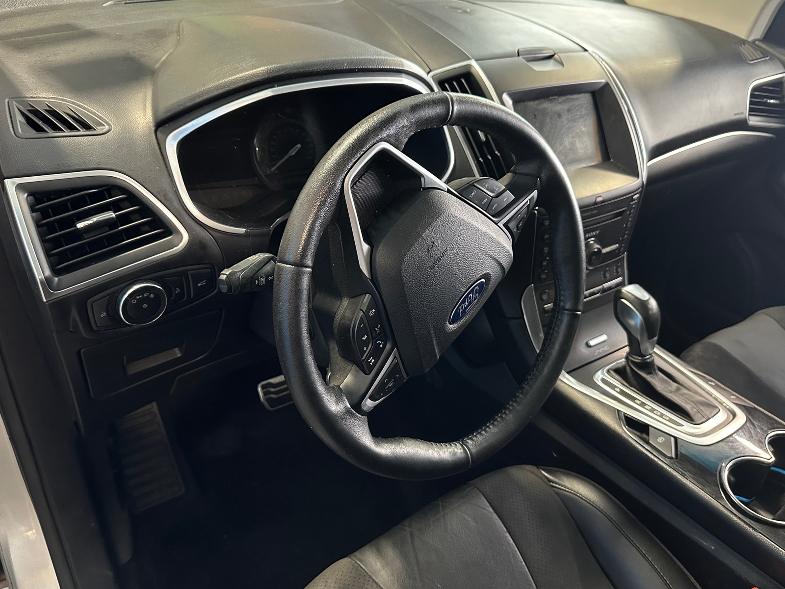 Thumbnail: 2016 Ford Edge - 2