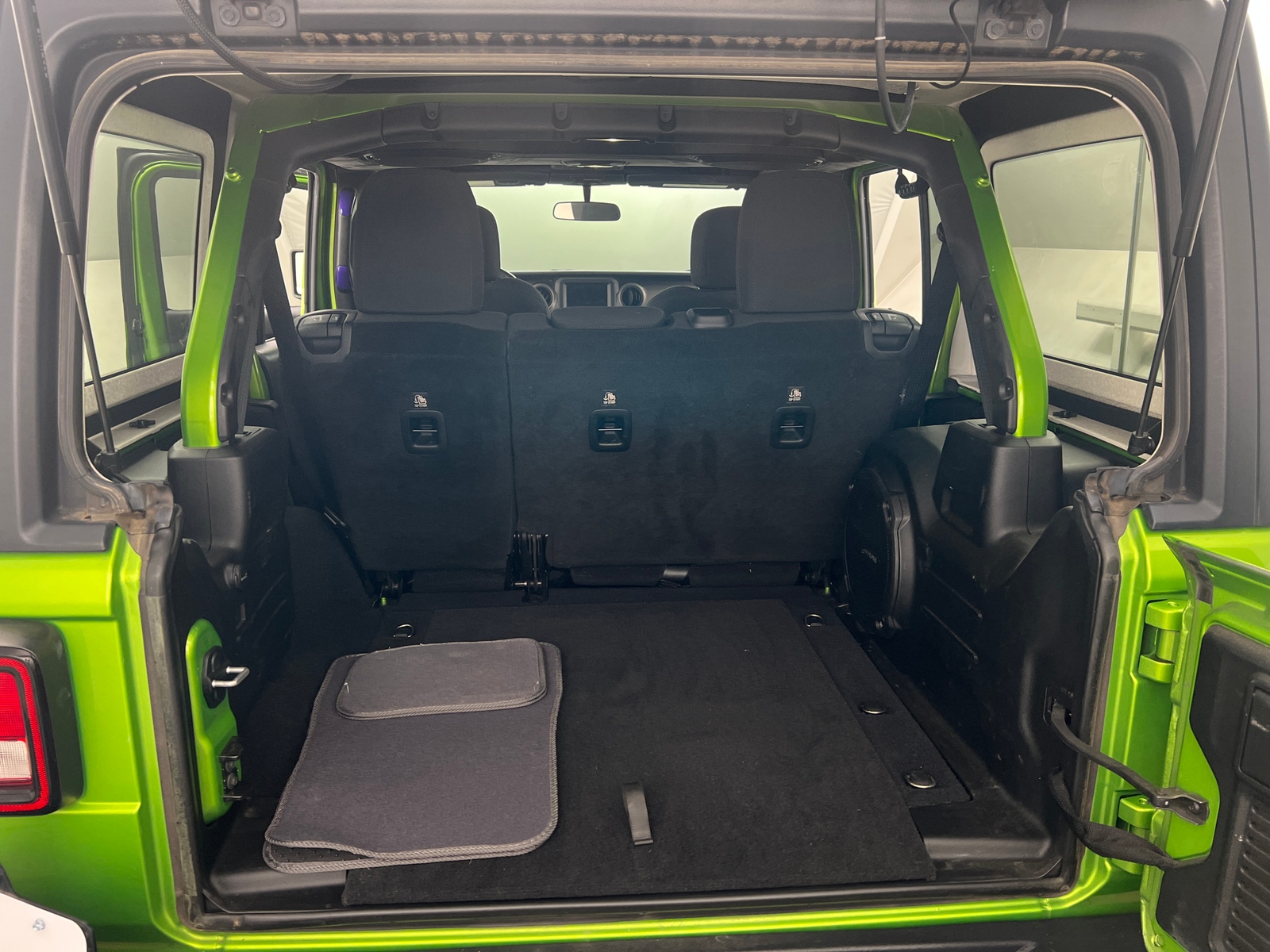 Thumbnail: 2018 Jeep Wrangler - 7