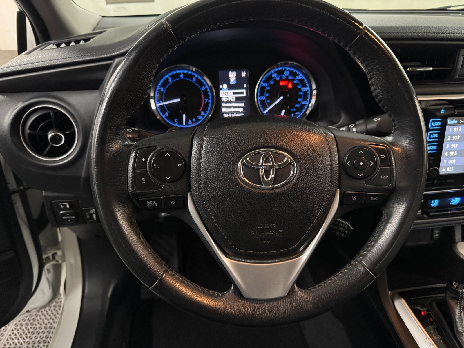 Thumbnail: 2018 Toyota Corolla - 5