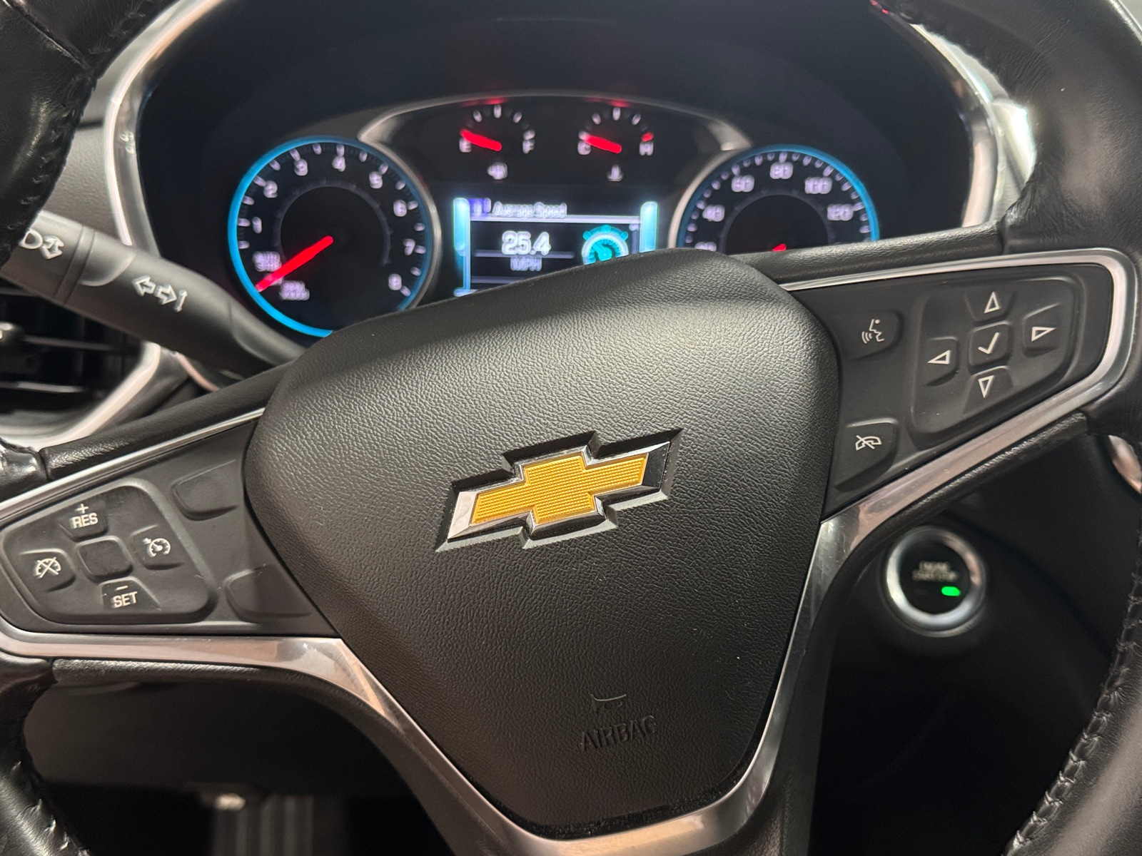 Thumbnail: 2018 Chevrolet Equinox - 5