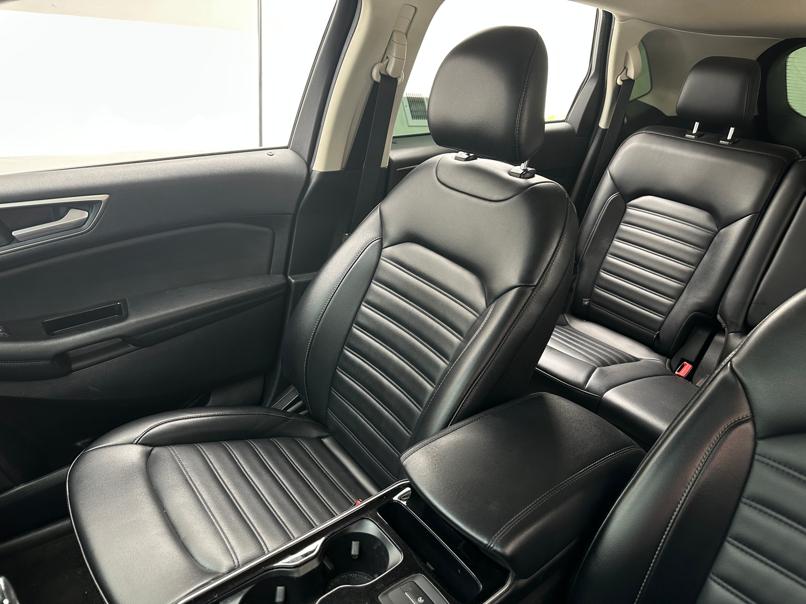 Thumbnail: 2019 Ford Edge - 2