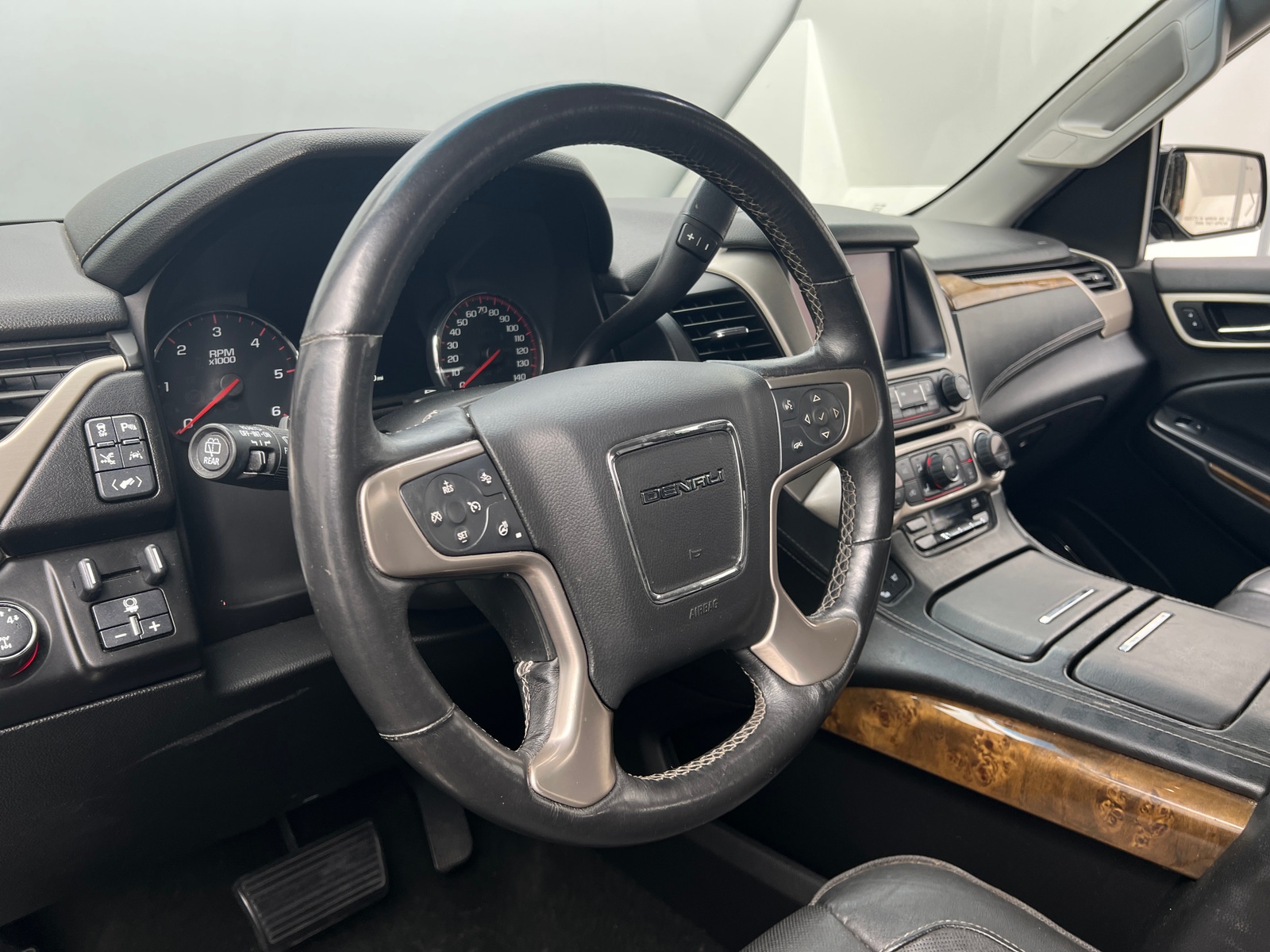 Thumbnail: 2016 GMC Yukon - 4