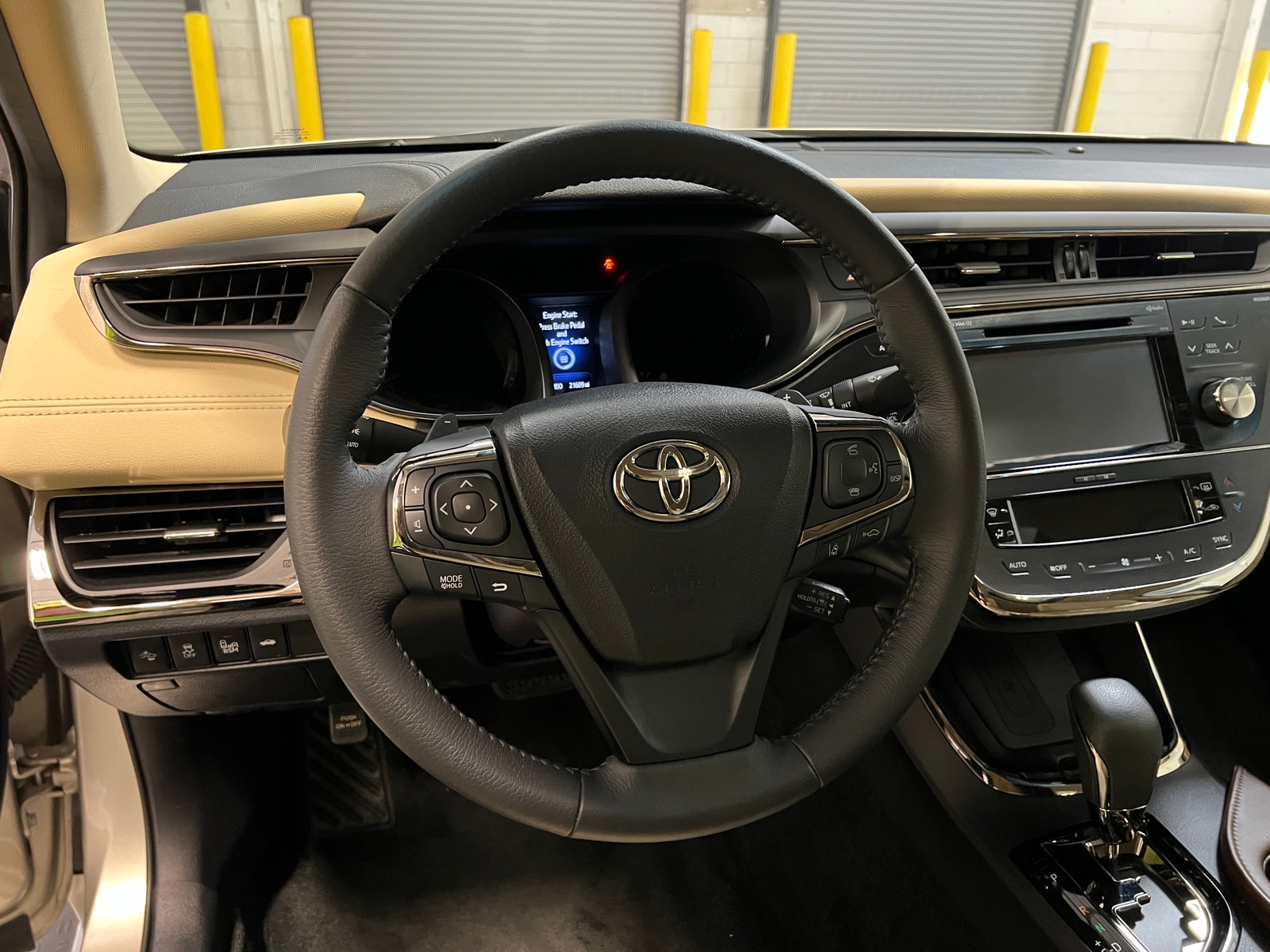 Thumbnail: 2018 Toyota Avalon - 4
