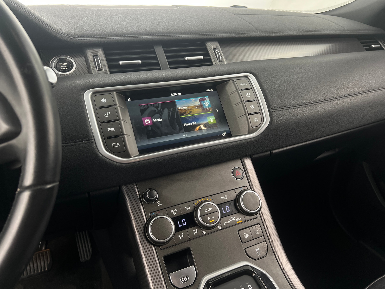 Thumbnail: 2018 Land Rover Range Rover Evoque - 3