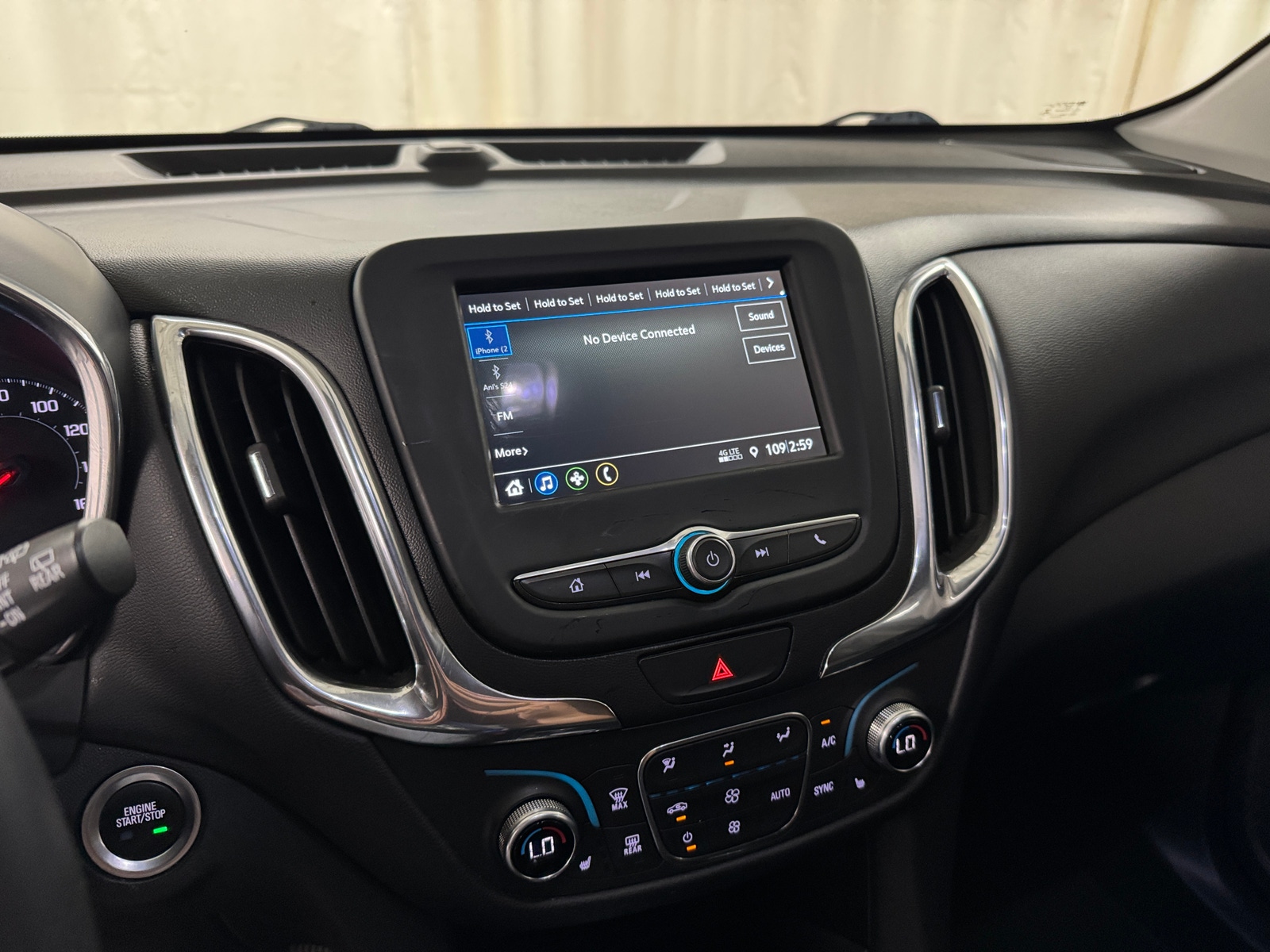 Thumbnail: 2019 Chevrolet Equinox - 4