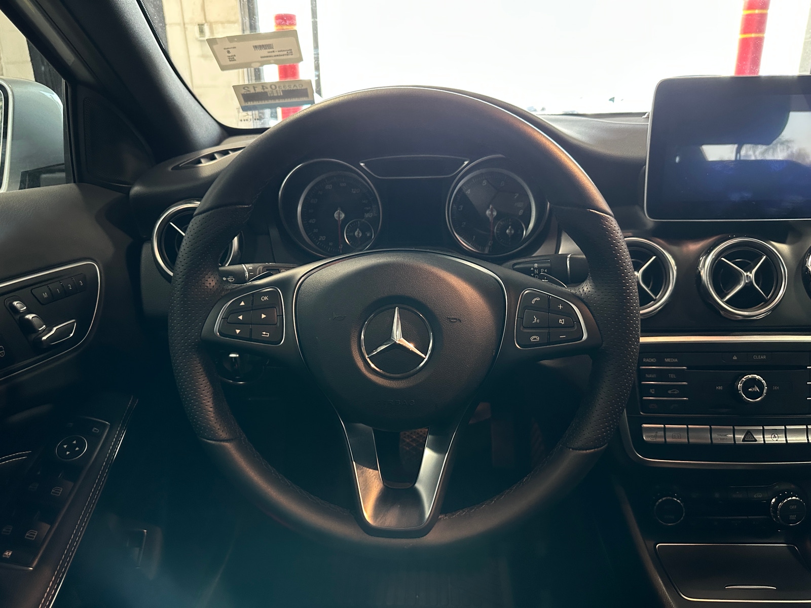 Thumbnail: 2020 Mercedes-Benz GLA - 4