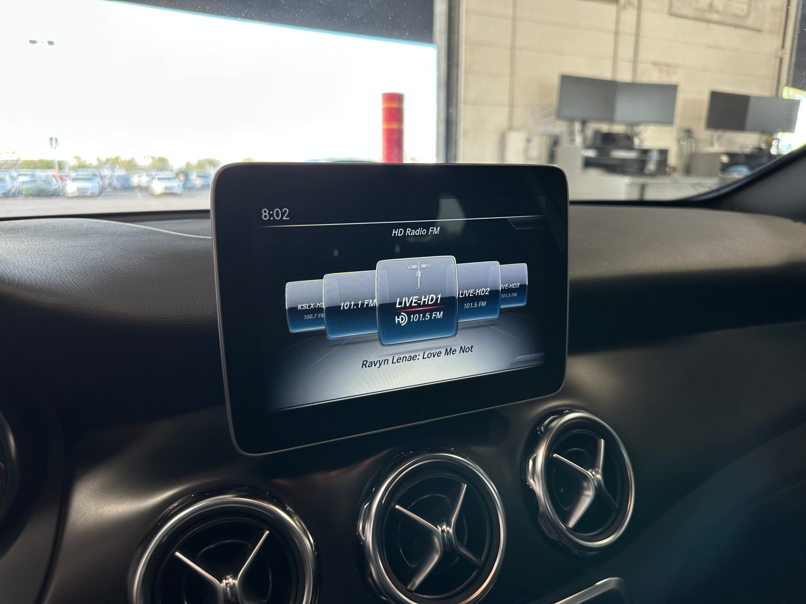 Thumbnail: 2020 Mercedes-Benz GLA - 3