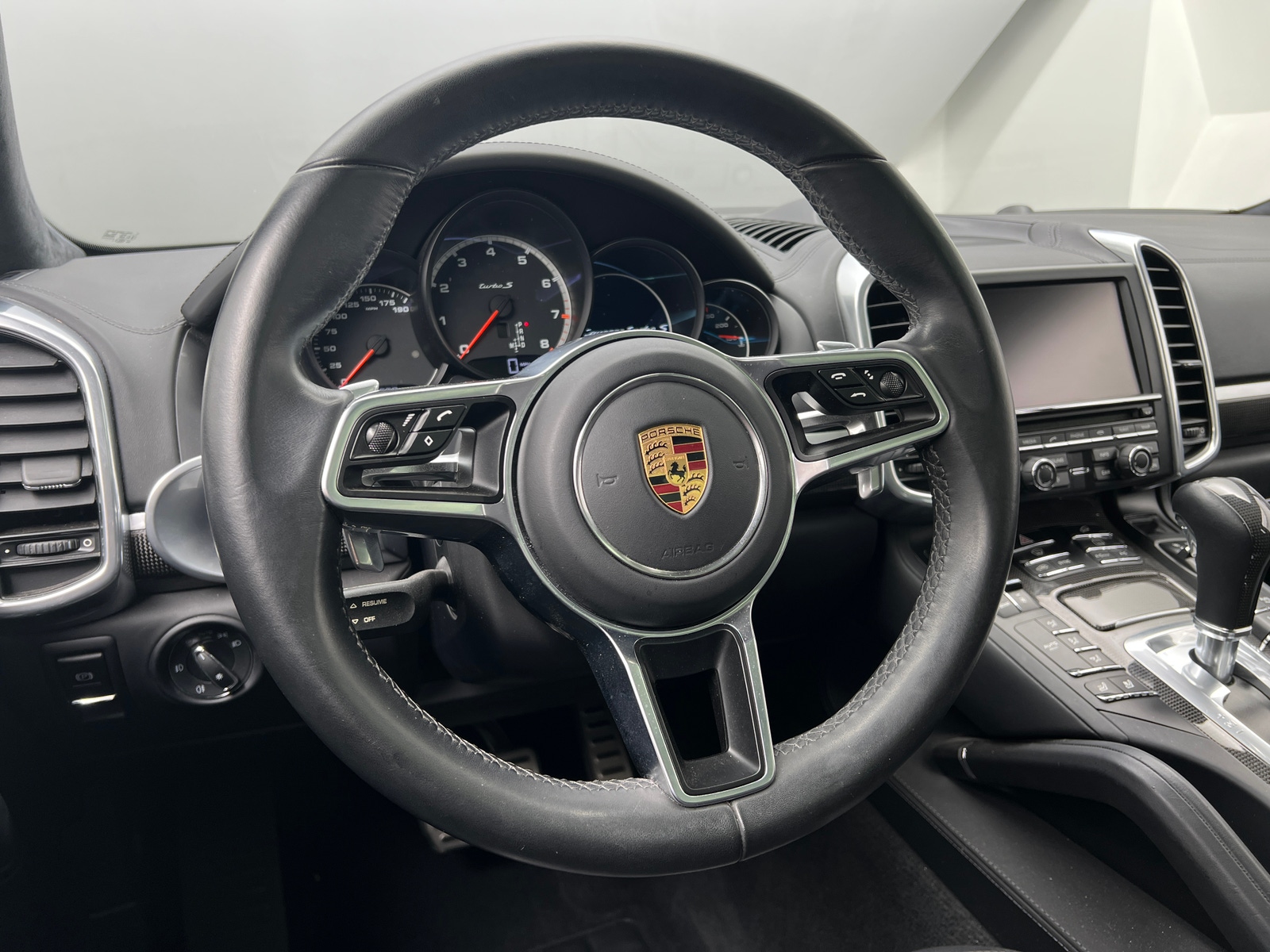 Thumbnail: 2016 Porsche Cayenne - 4