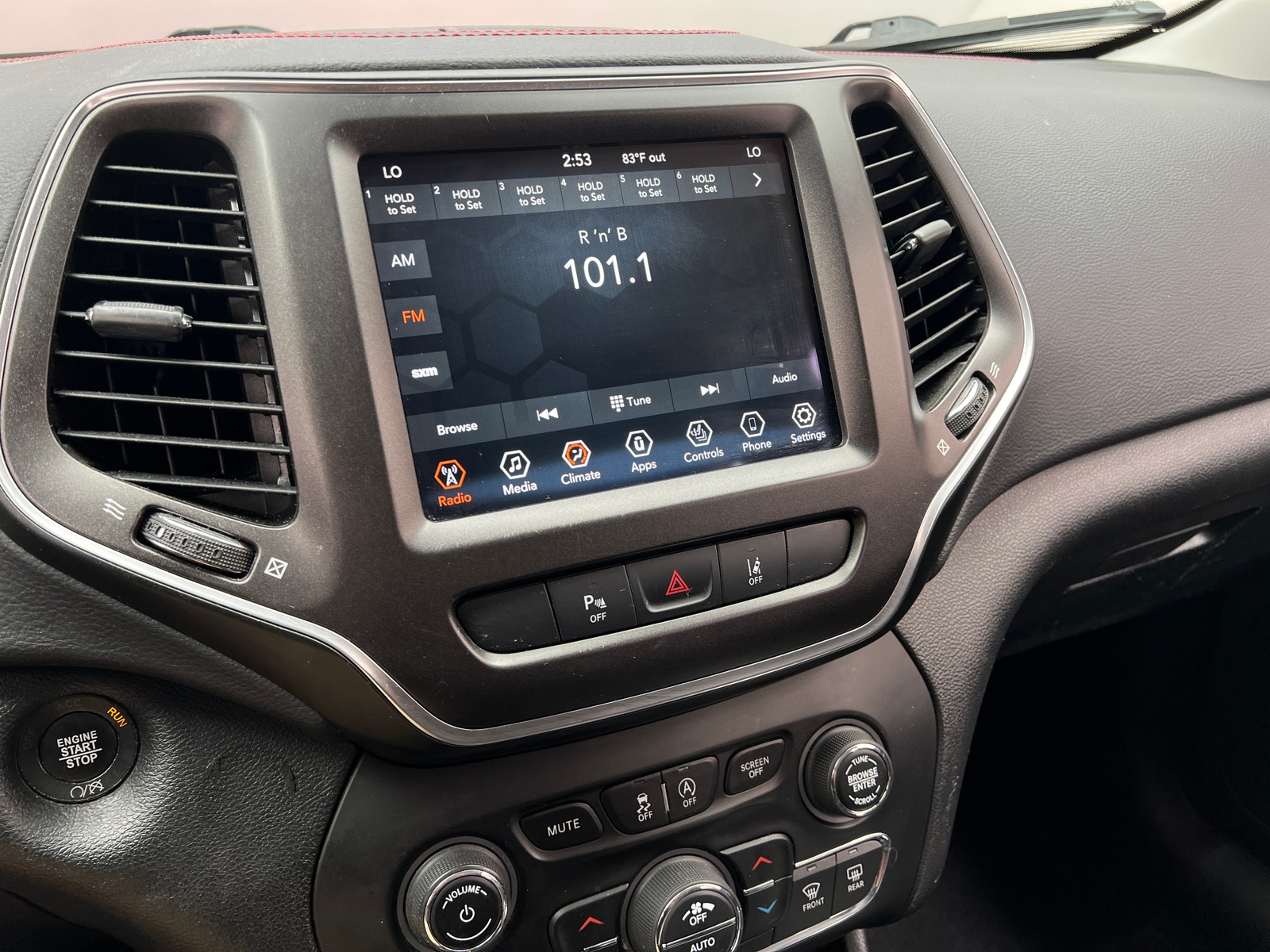 Thumbnail: 2021 Jeep Cherokee - 3