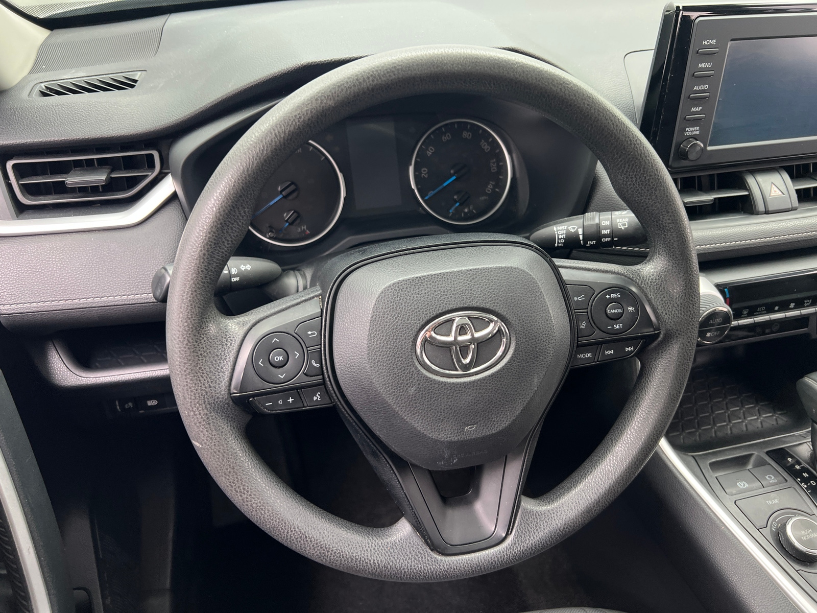 Thumbnail: 2019 Toyota RAV4 - 5