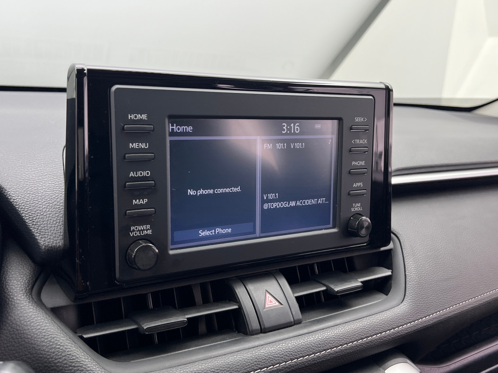 Thumbnail: 2019 Toyota RAV4 - 4