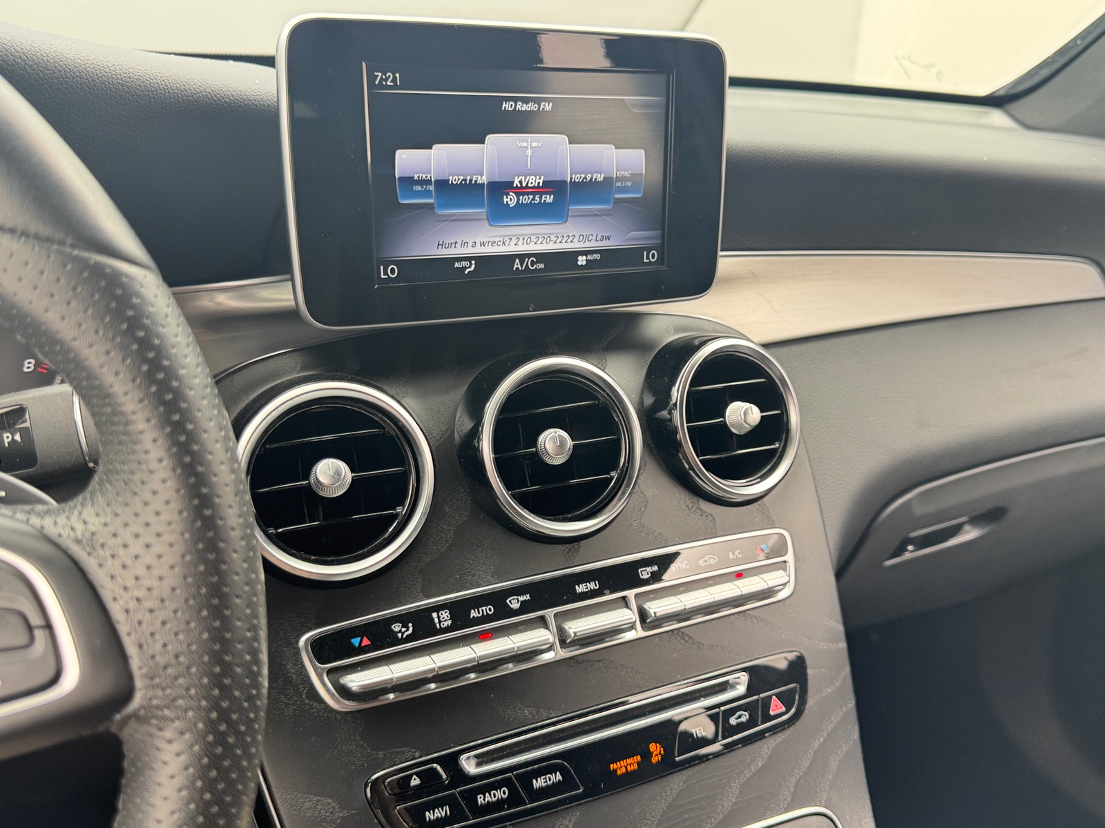 Thumbnail: 2019 Mercedes-Benz GLC - 3