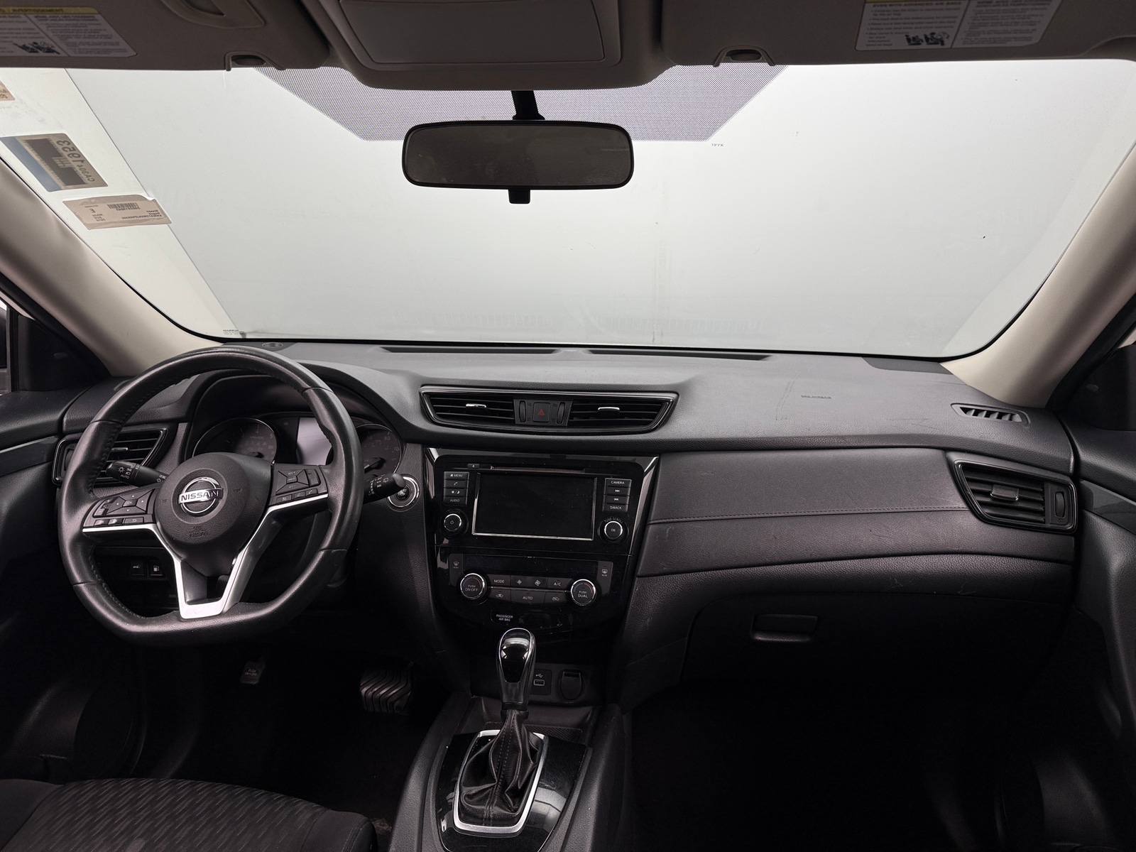 Thumbnail: 2018 Nissan Rogue - 3