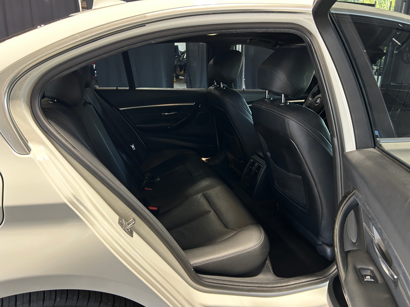Thumbnail: 2018 BMW 3 Series - 5