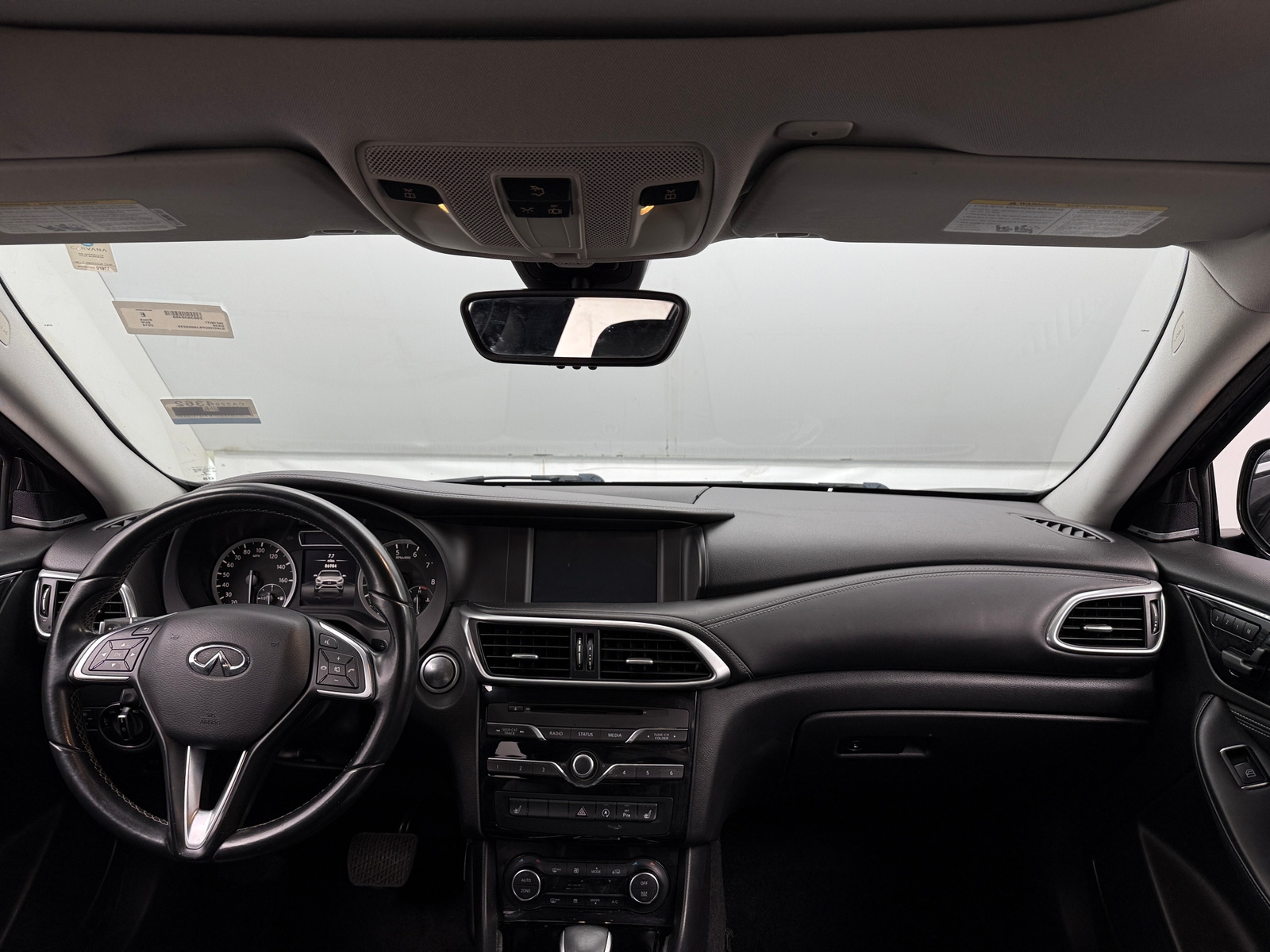 Thumbnail: 2018 INFINITI QX30 - 2