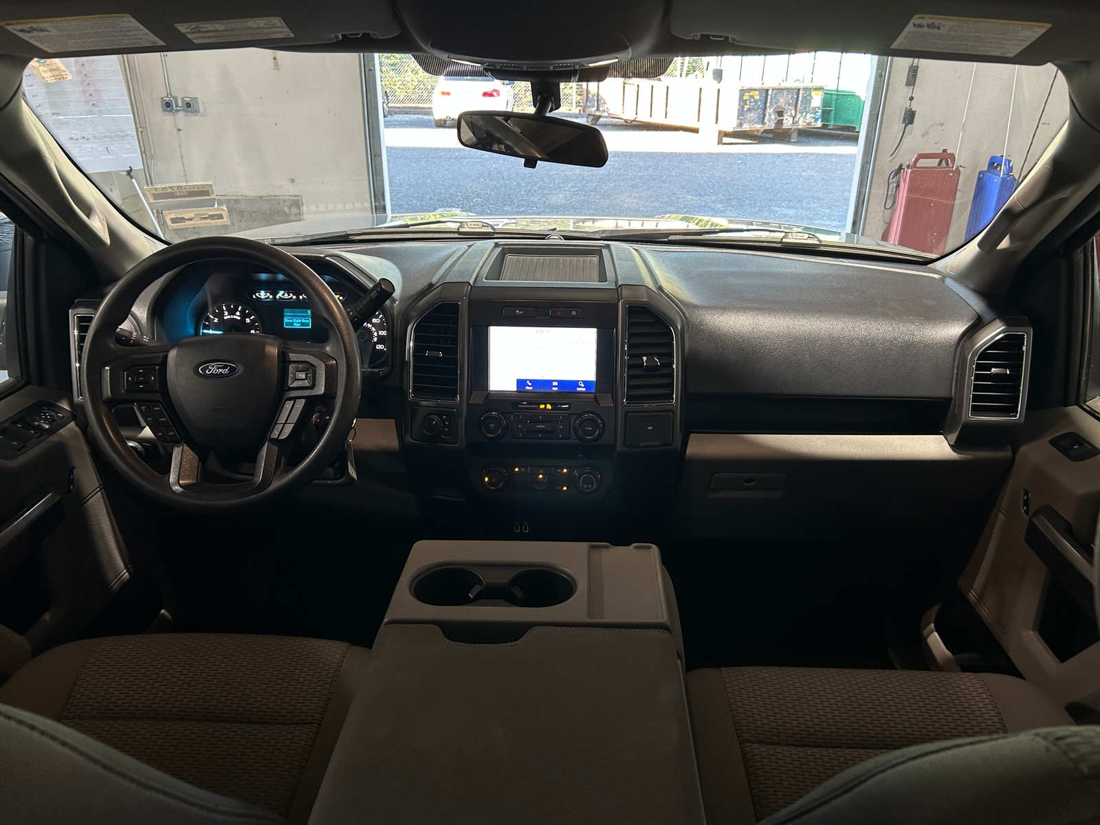 Thumbnail: 2020 Ford Econoline - 3