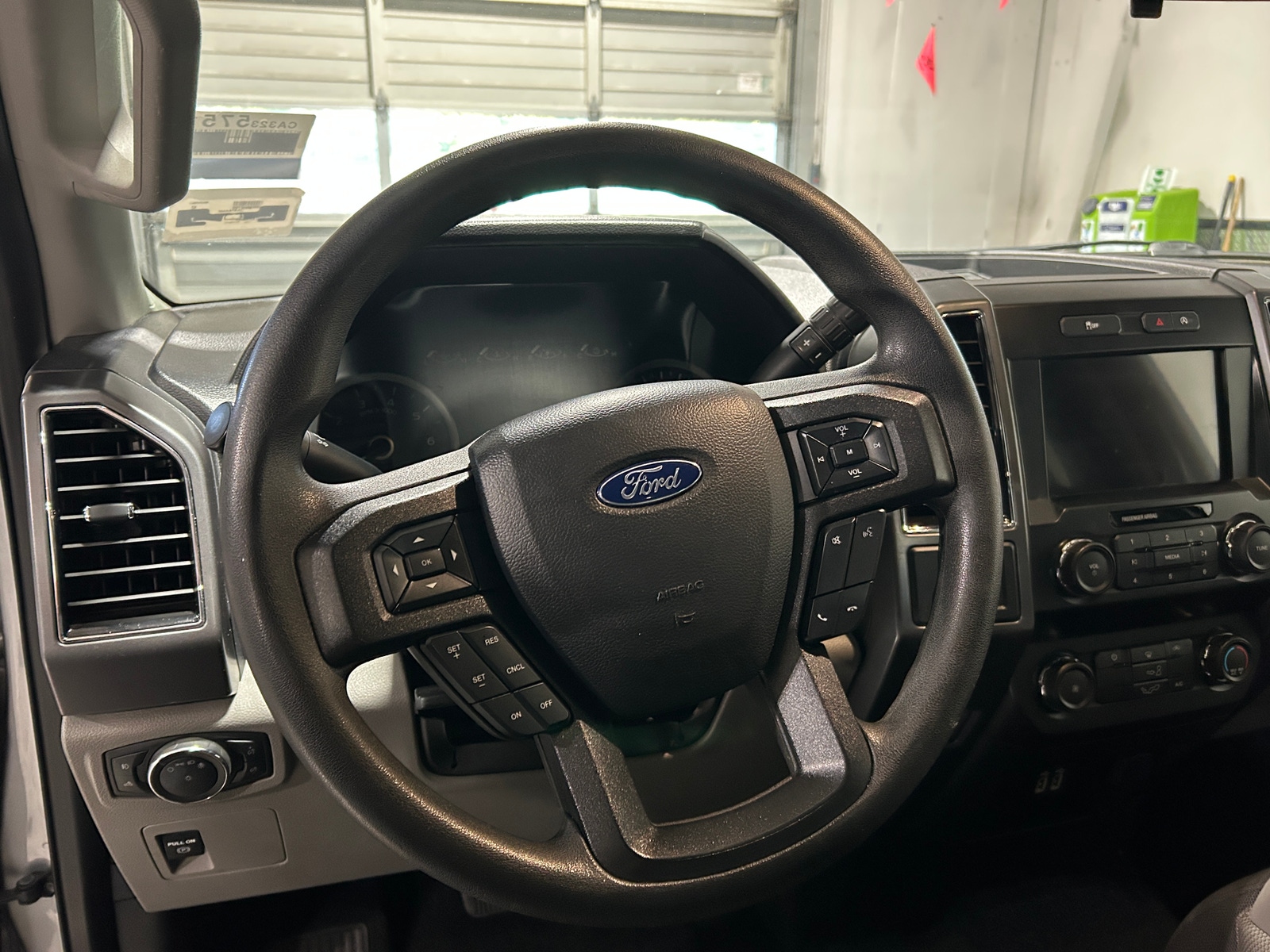 Thumbnail: 2020 Ford Econoline - 5