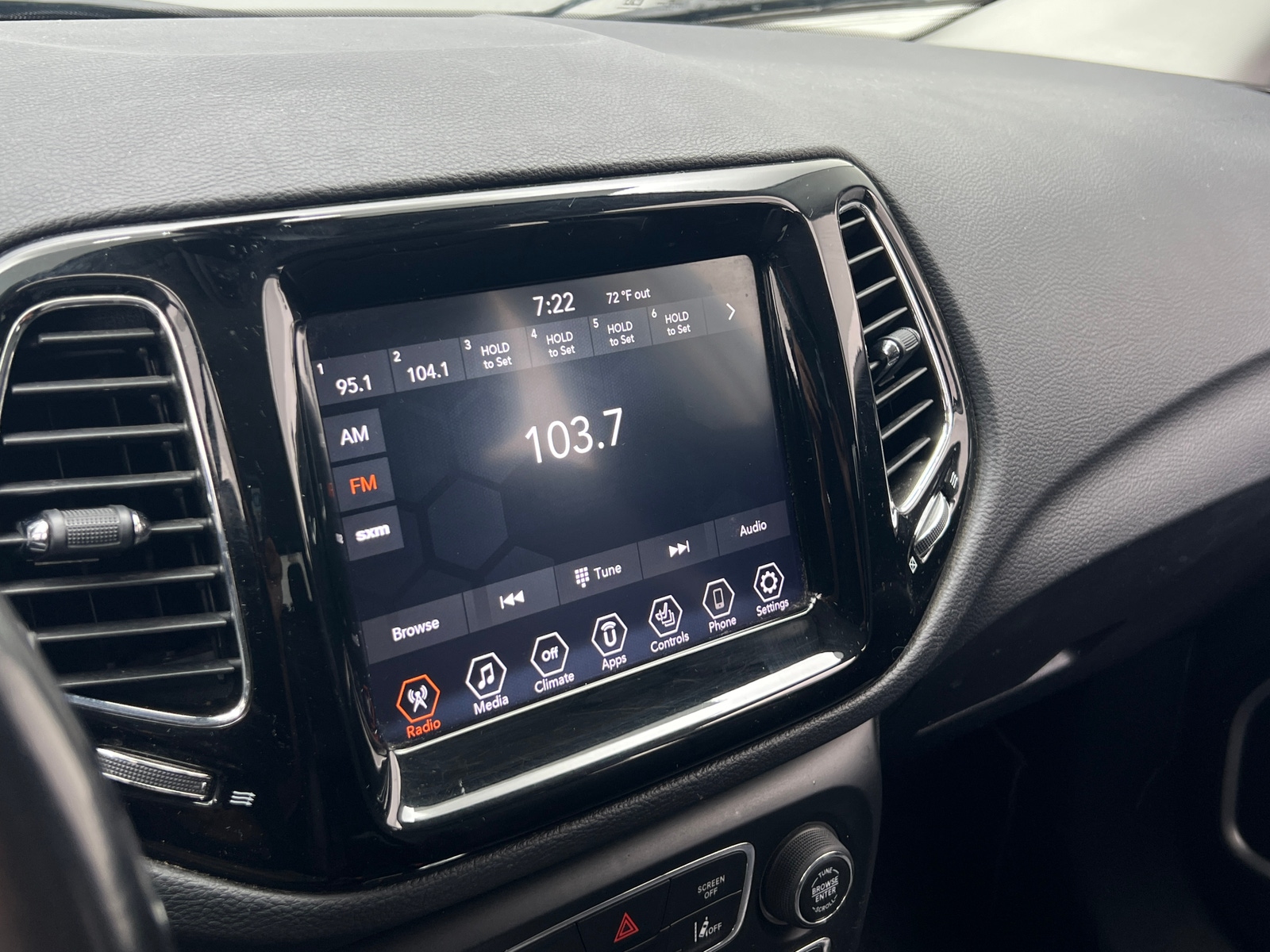 Thumbnail: 2021 Jeep Compass - 3