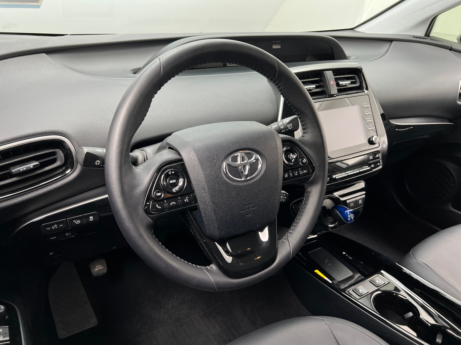 Thumbnail: 2022 Toyota Prius - 4