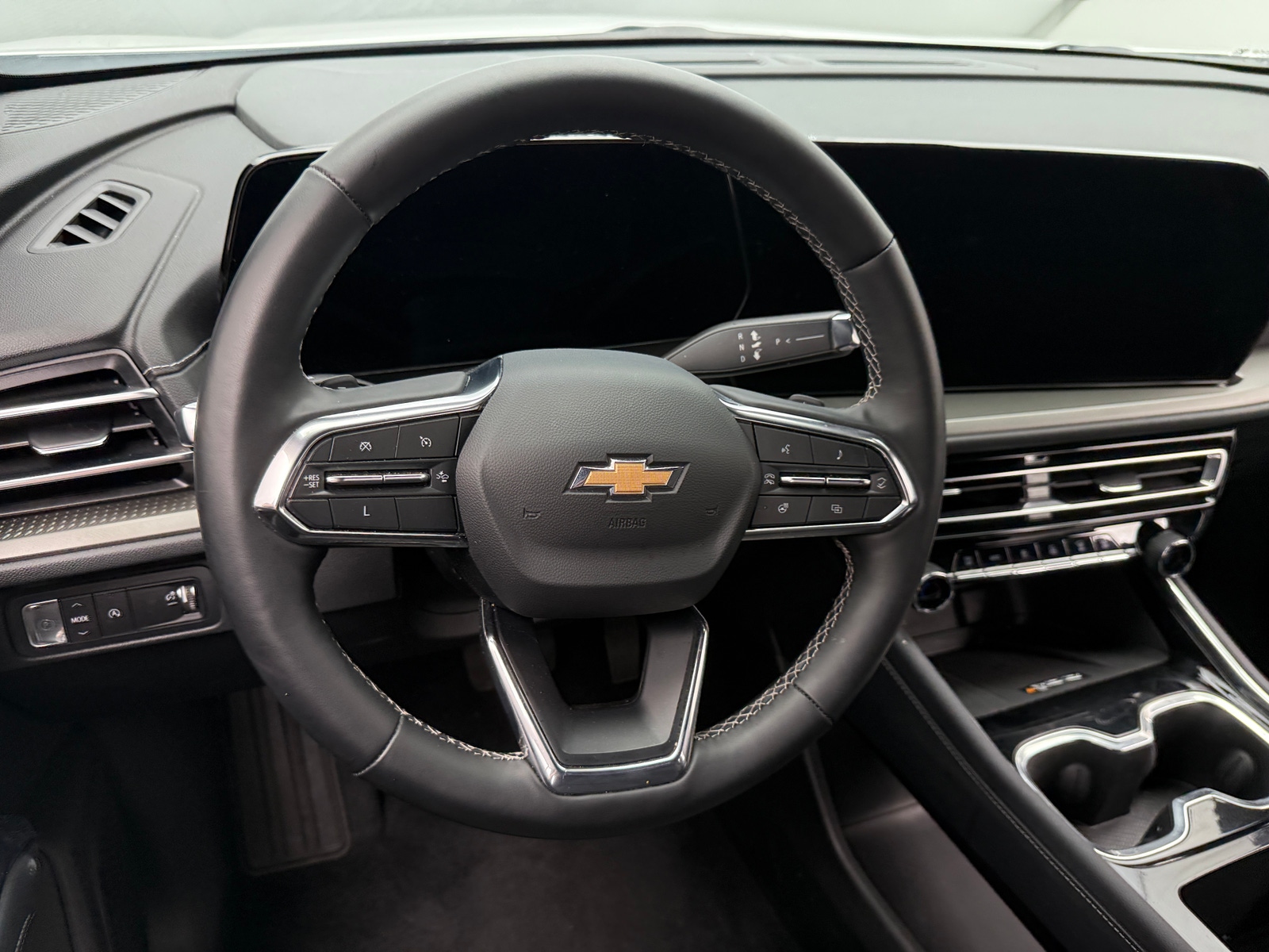 Thumbnail: 2025 Chevrolet Traverse - 5
