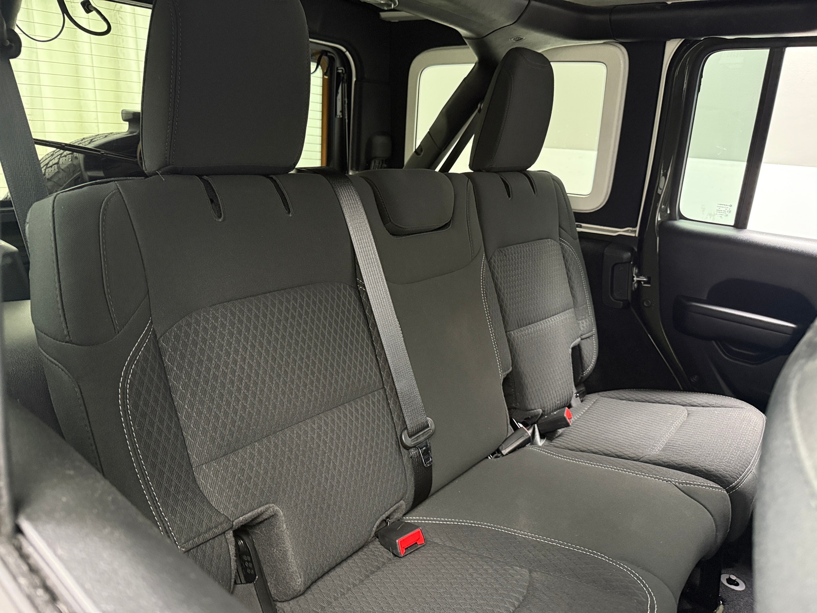 Thumbnail: 2021 Jeep Wrangler - 6