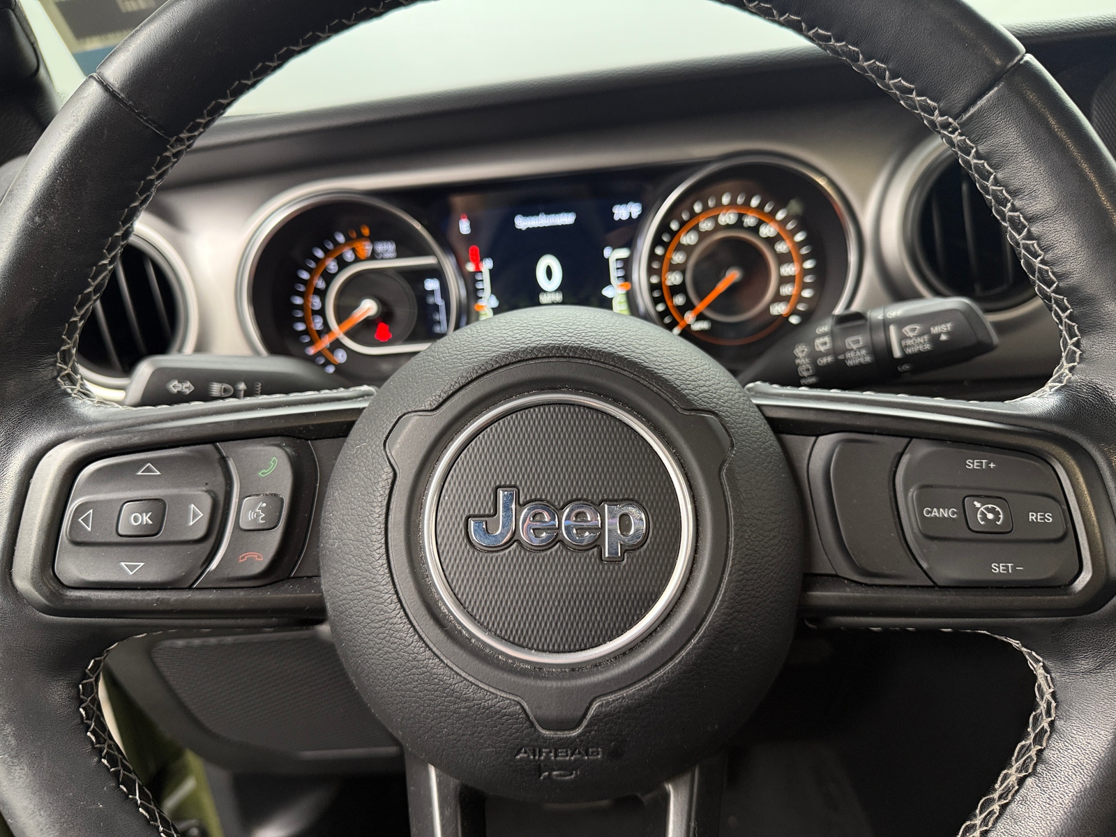 Thumbnail: 2021 Jeep Wrangler - 5