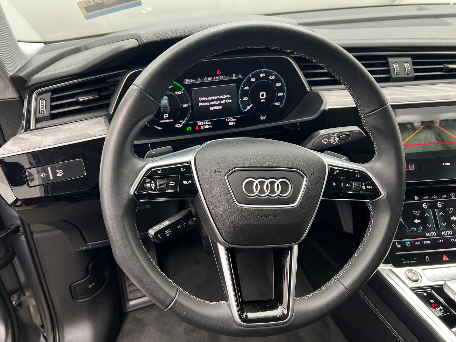 Thumbnail: 2022 Audi e-tron S - 4