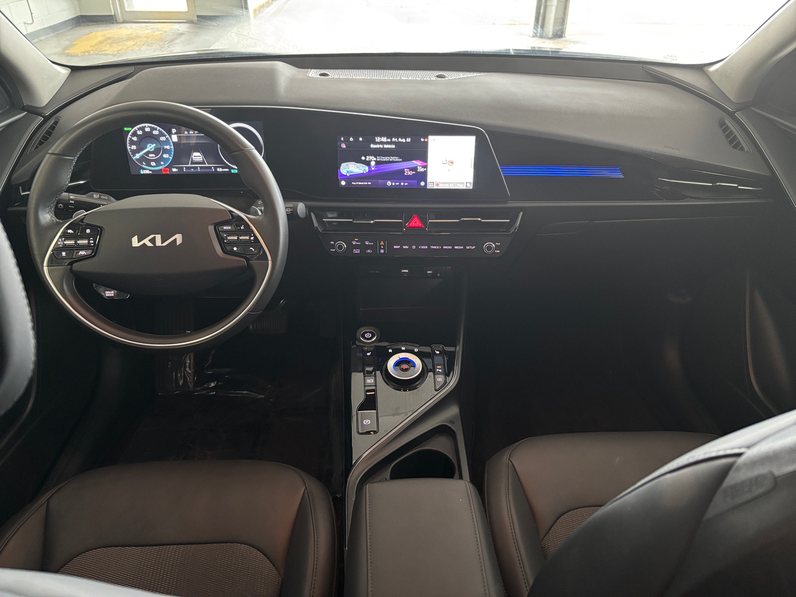 Thumbnail: 2023 Kia Niro - 3