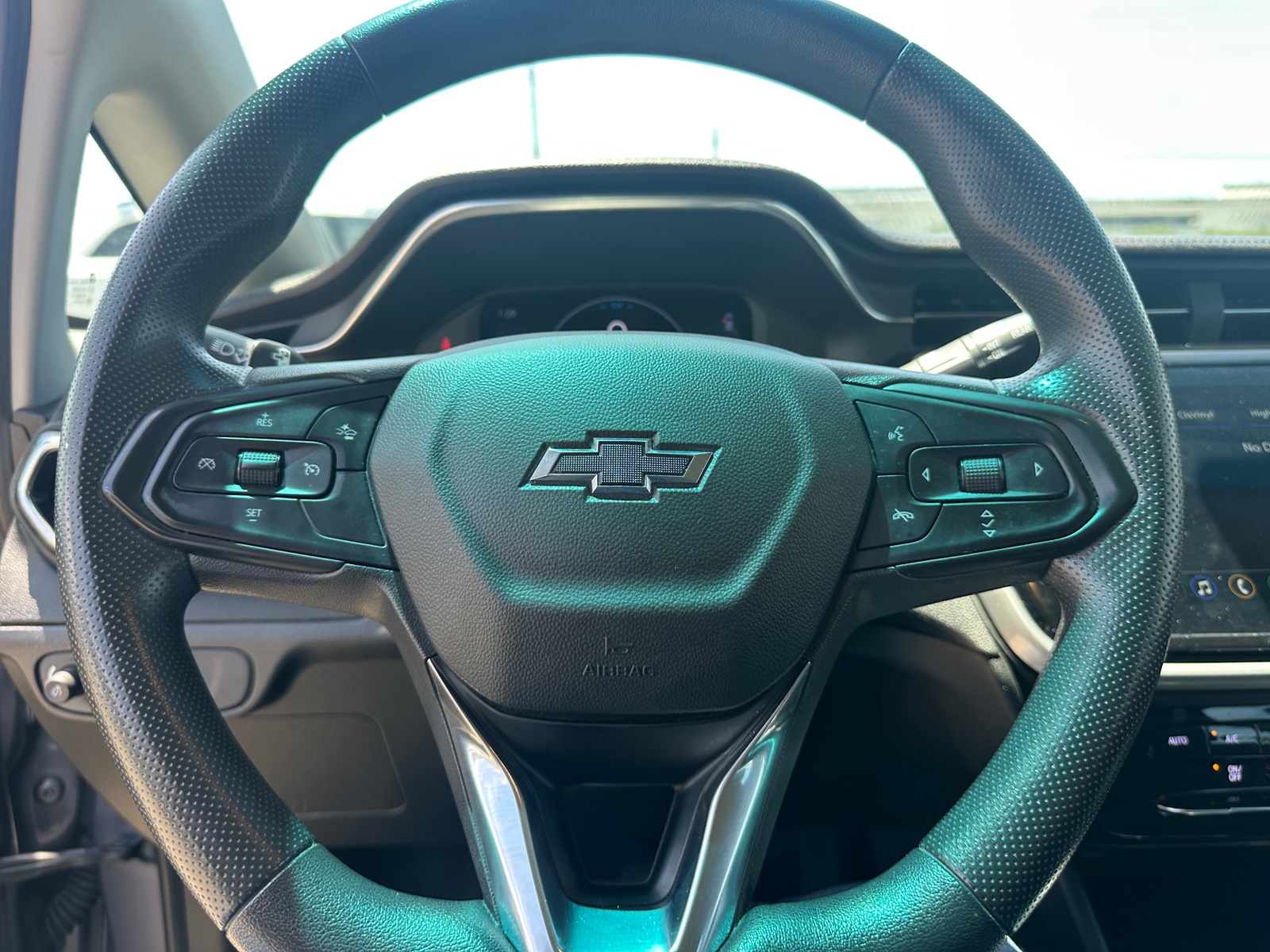 Thumbnail: 2023 Chevrolet Bolt EV - 5