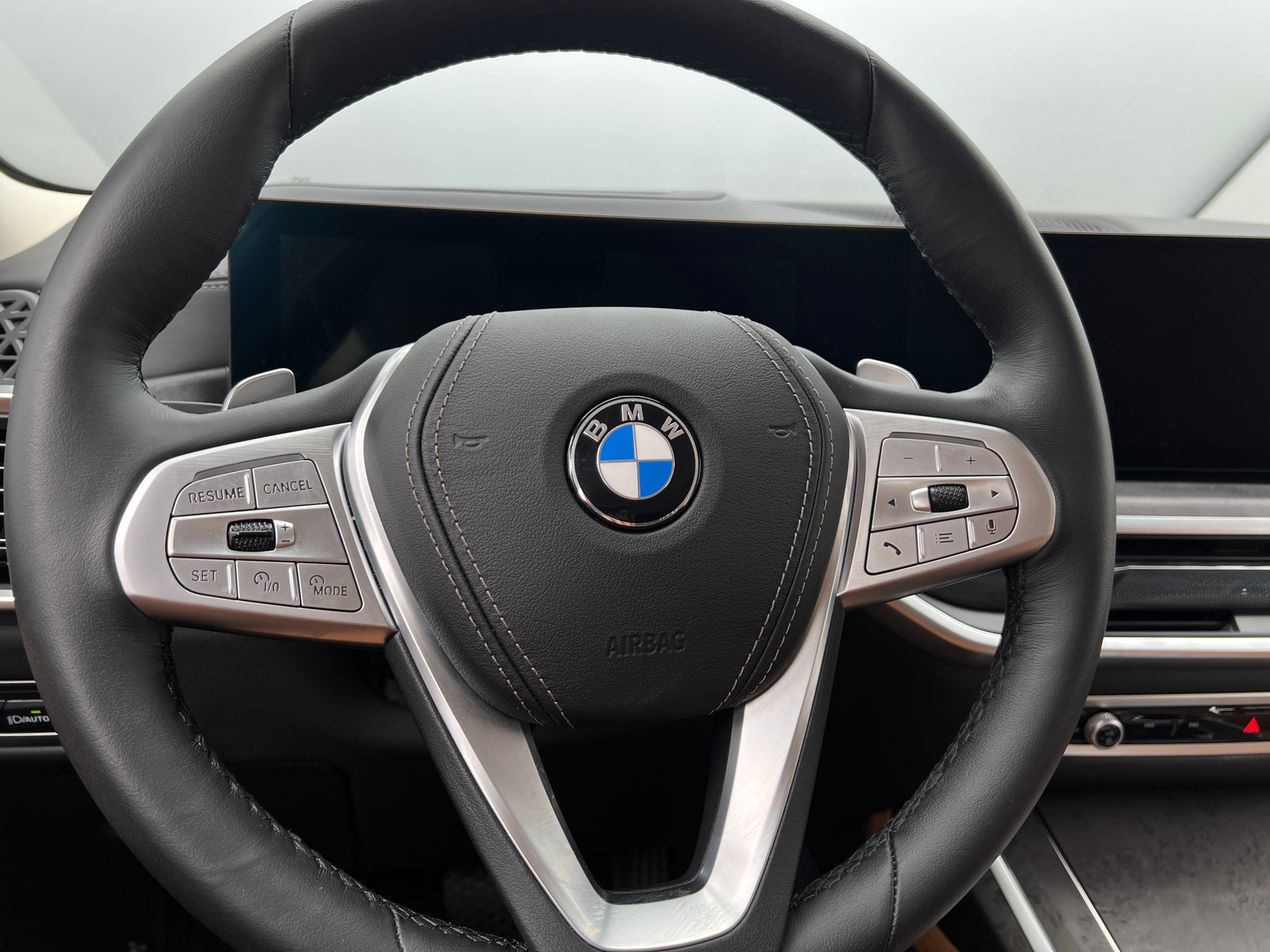 Thumbnail: 2025 BMW X7 - 4
