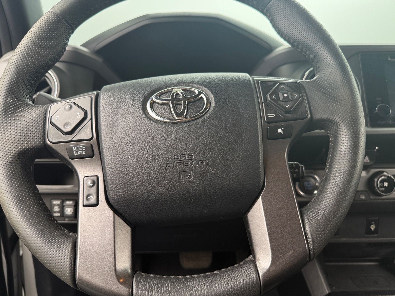 Thumbnail: 2017 Toyota Tacoma - 5